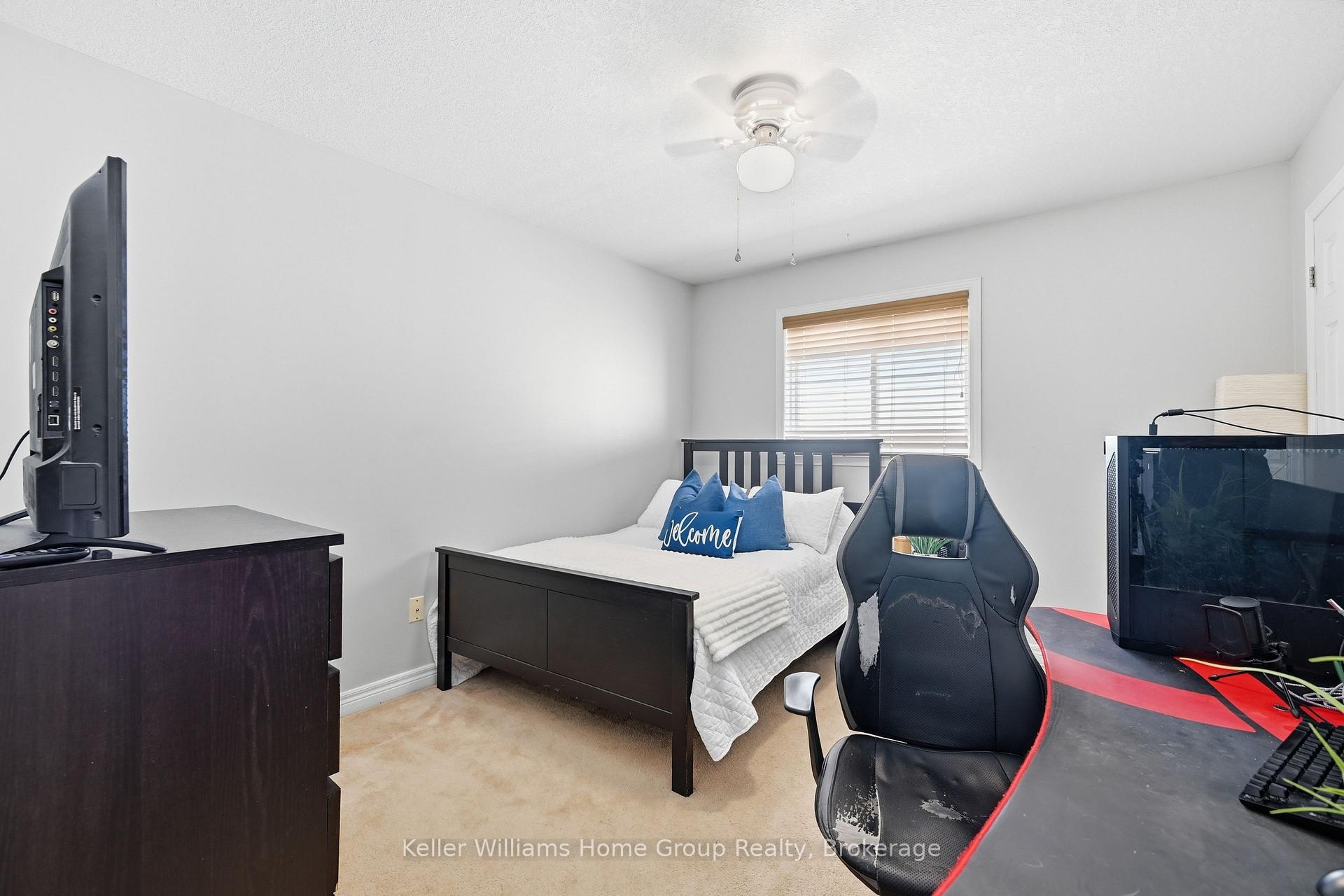 Photo 32 of 31 Vinifera Drive, Grimsby, Grimsby East — HOMEH