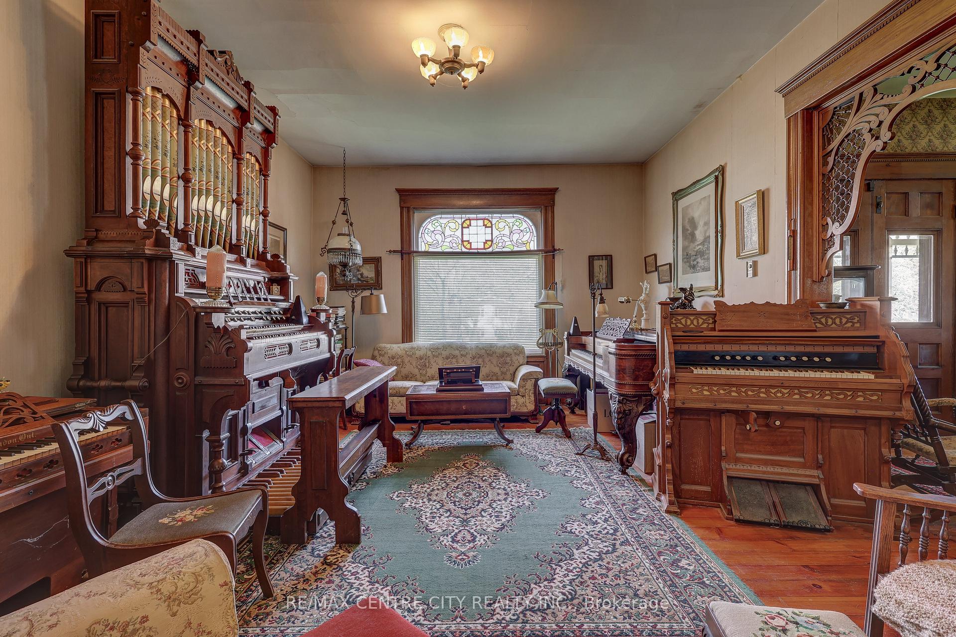 Photo 9 of 9321 Richmond Road, Bayham, Richmond — HOMEH