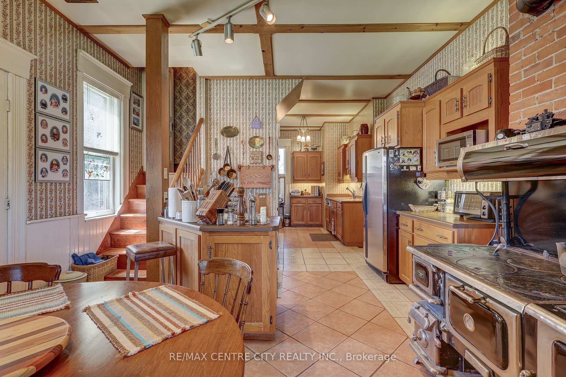 Photo 19 of 9321 Richmond Road, Bayham, Richmond — HOMEH