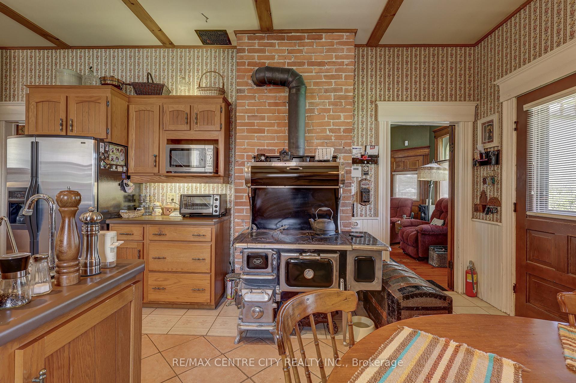 Photo 20 of 9321 Richmond Road, Bayham, Richmond — HOMEH