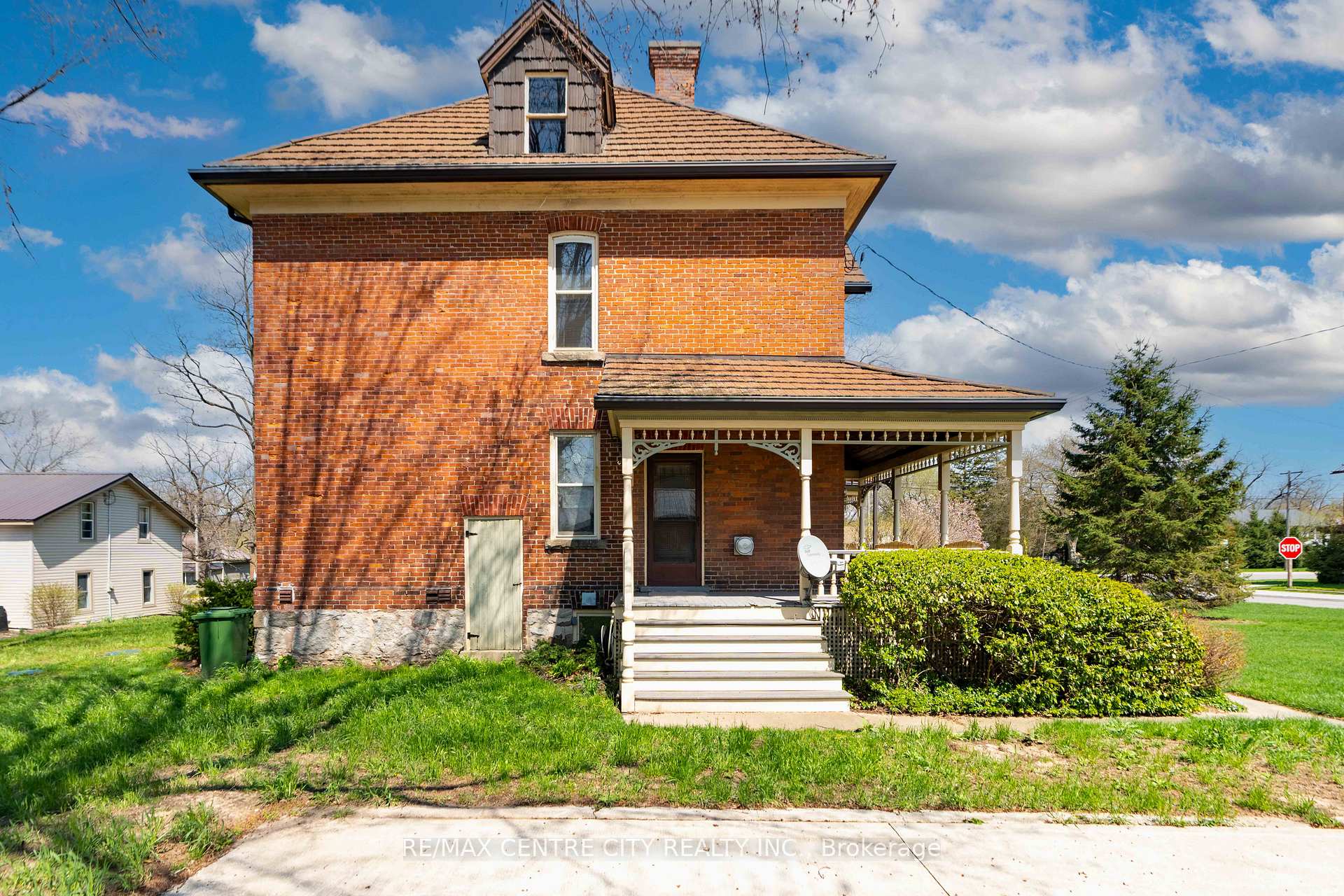 Photo 42 of 9321 Richmond Road, Bayham, Richmond — HOMEH