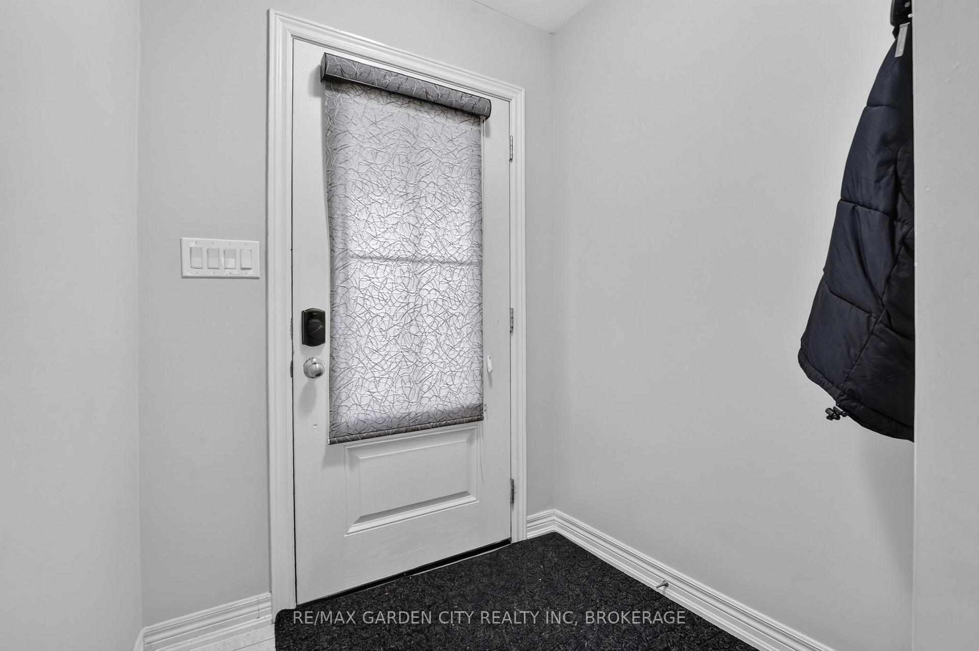 Photo 4 of 53 Elderberry Road, Thorold, Confederation Heights — HOMEH