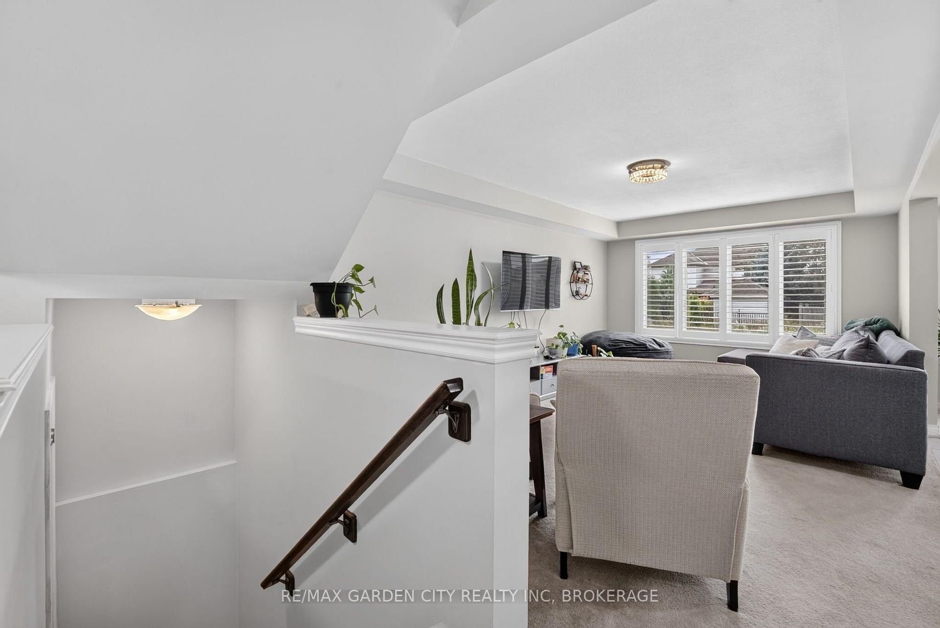 Photo 9 of 53 Elderberry Road, Thorold, Confederation Heights — HOMEH