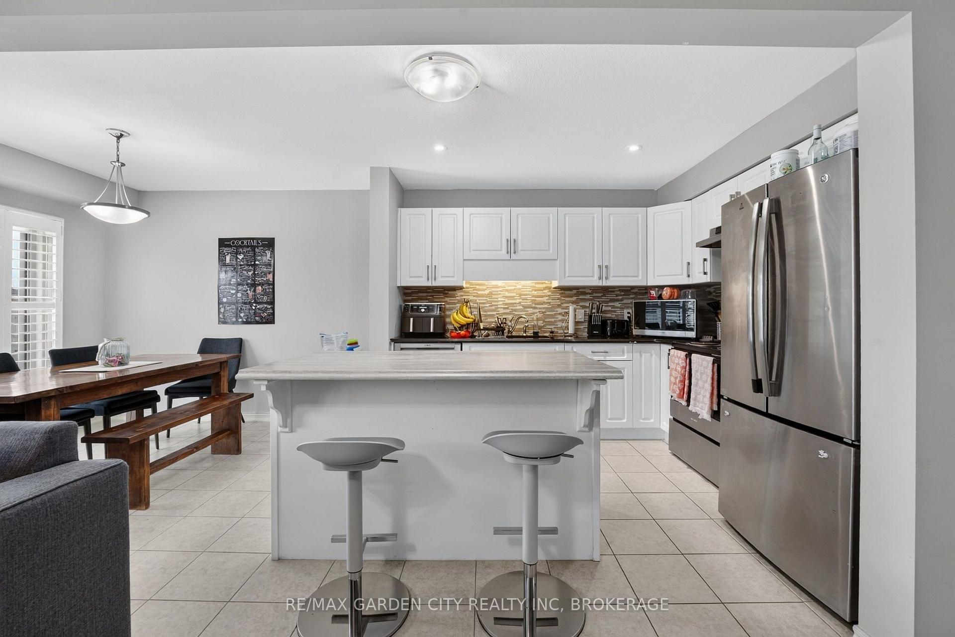 Photo 15 of 53 Elderberry Road, Thorold, Confederation Heights — HOMEH