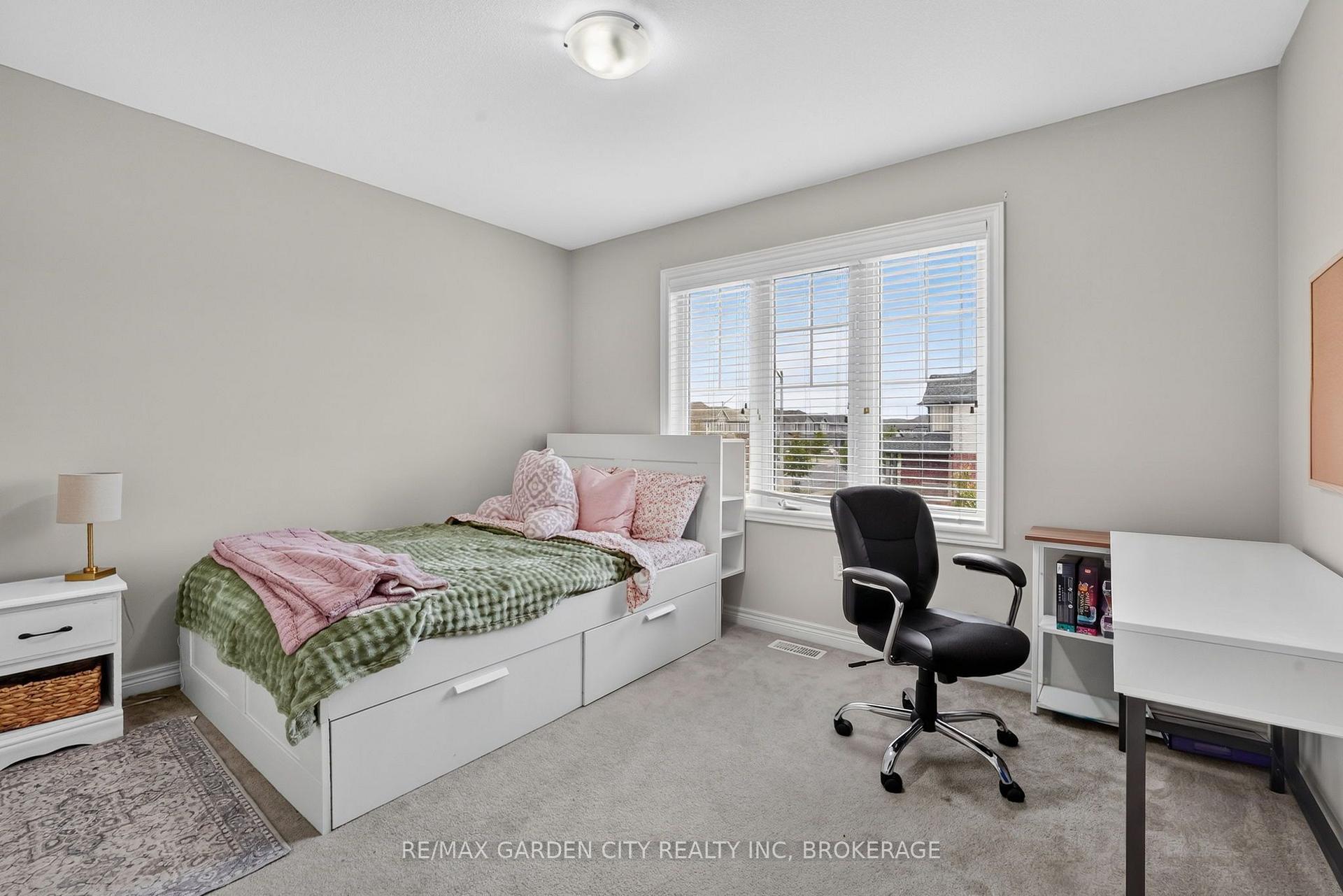 Photo 23 of 53 Elderberry Road, Thorold, Confederation Heights — HOMEH