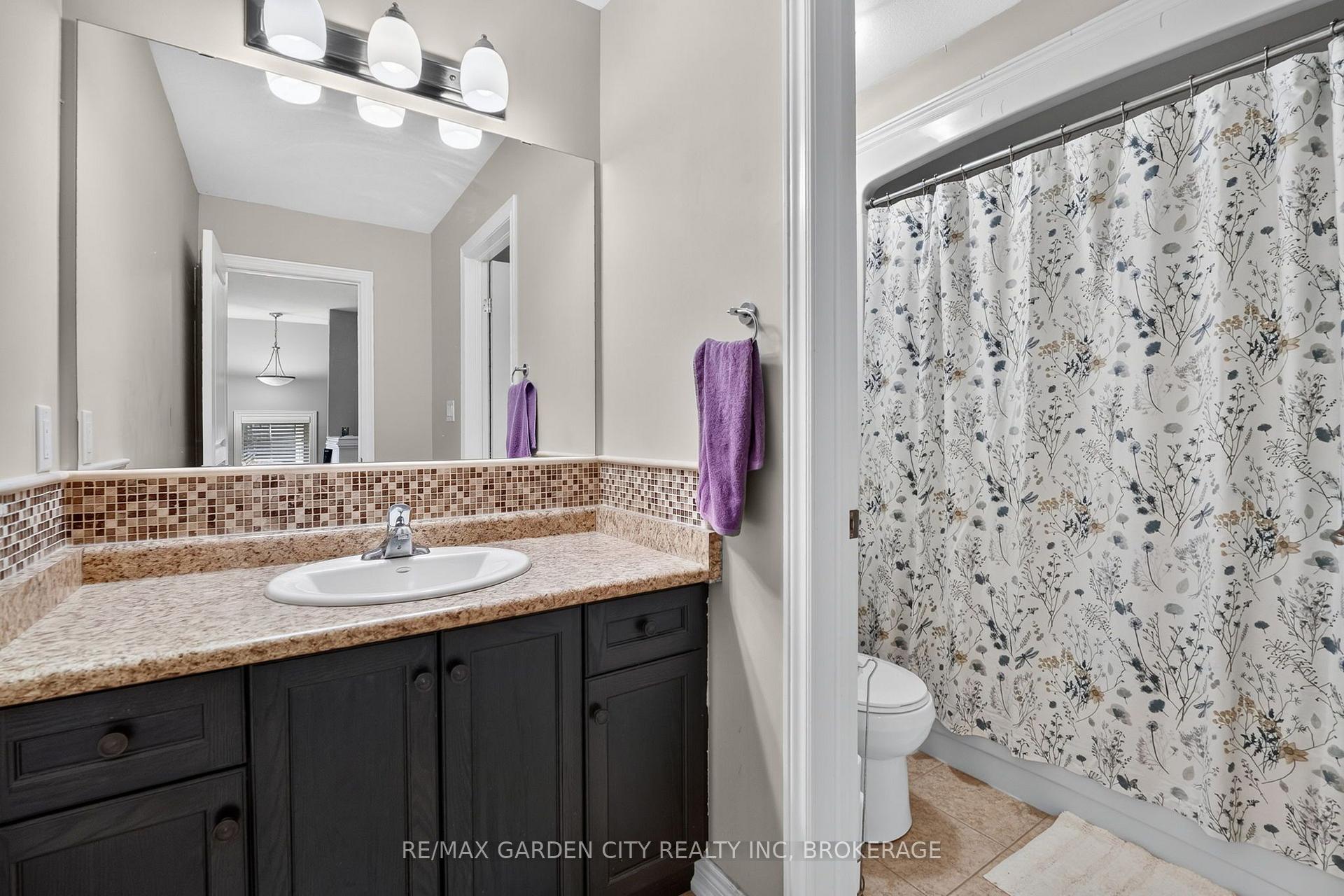 Photo 25 of 53 Elderberry Road, Thorold, Confederation Heights — HOMEH