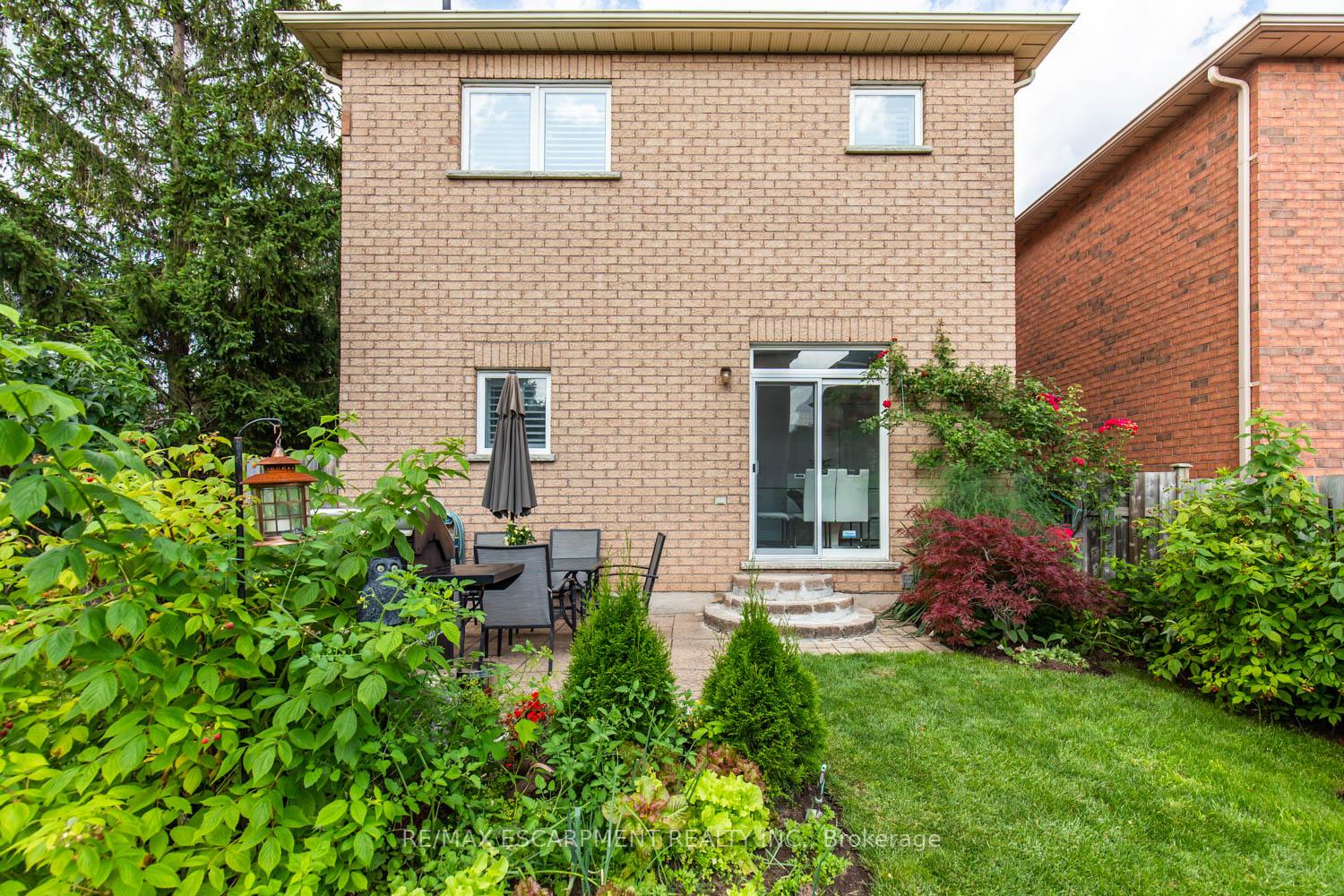 Photo 32 of 109 Peachwood Crescent, Hamilton, Stoney Creek — HOMEH