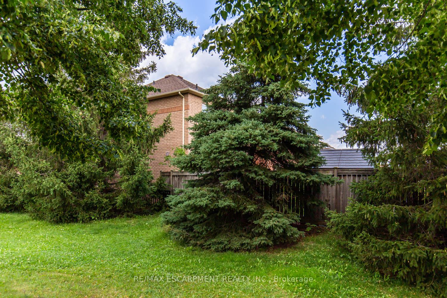 Photo 34 of 109 Peachwood Crescent, Hamilton, Stoney Creek — HOMEH