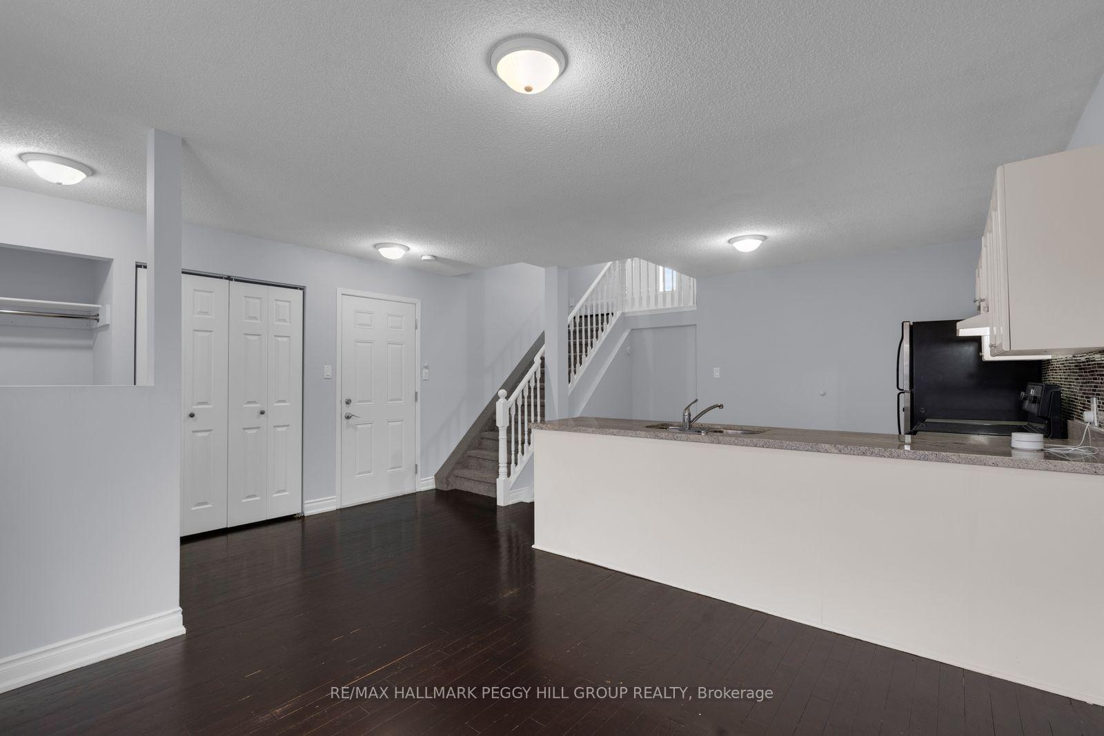 Photo 4 of Unit Upper, 152 Madelaine Drive, Barrie, Painswick South — HOMEH
