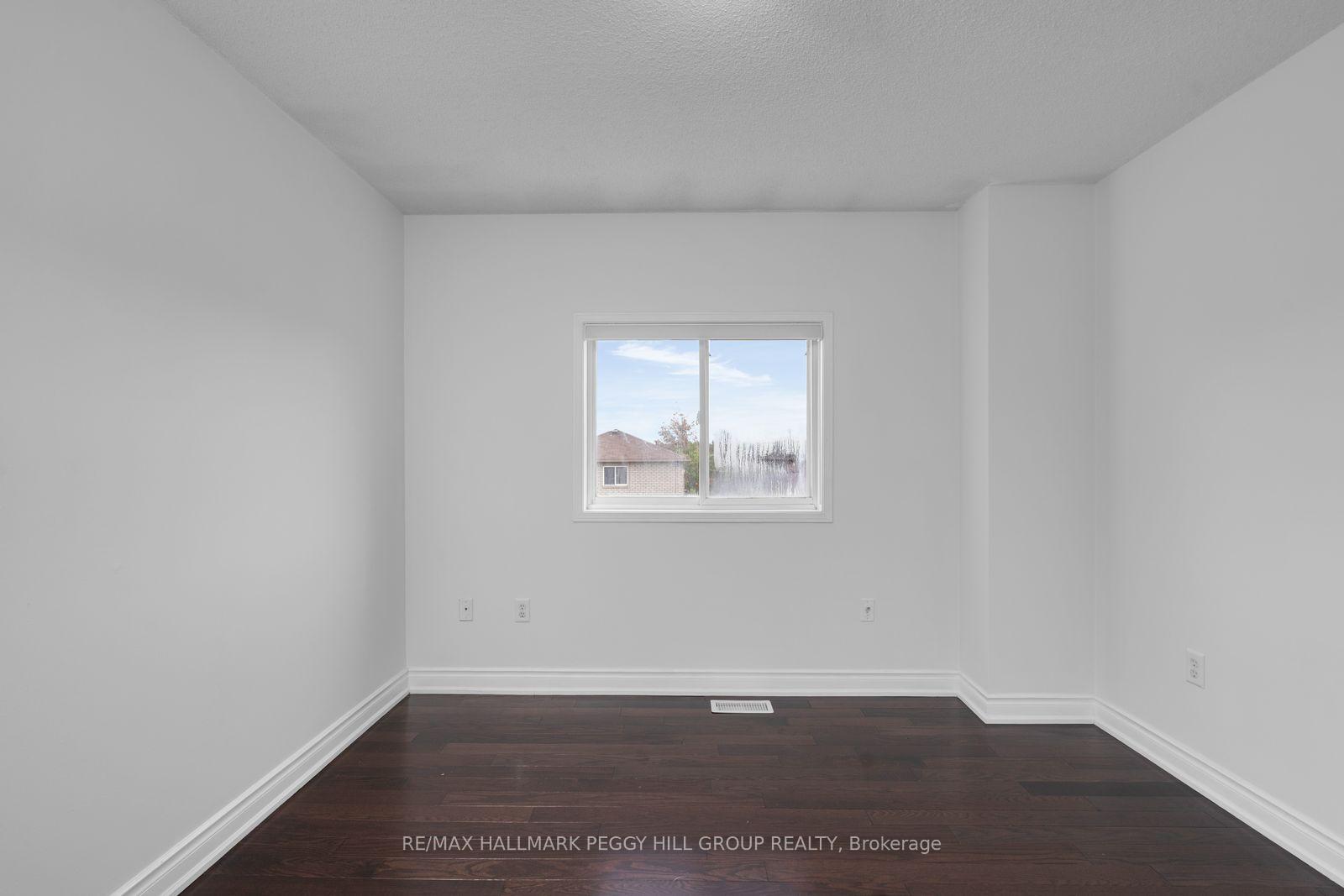 Photo 9 of Unit Upper, 152 Madelaine Drive, Barrie, Painswick South — HOMEH