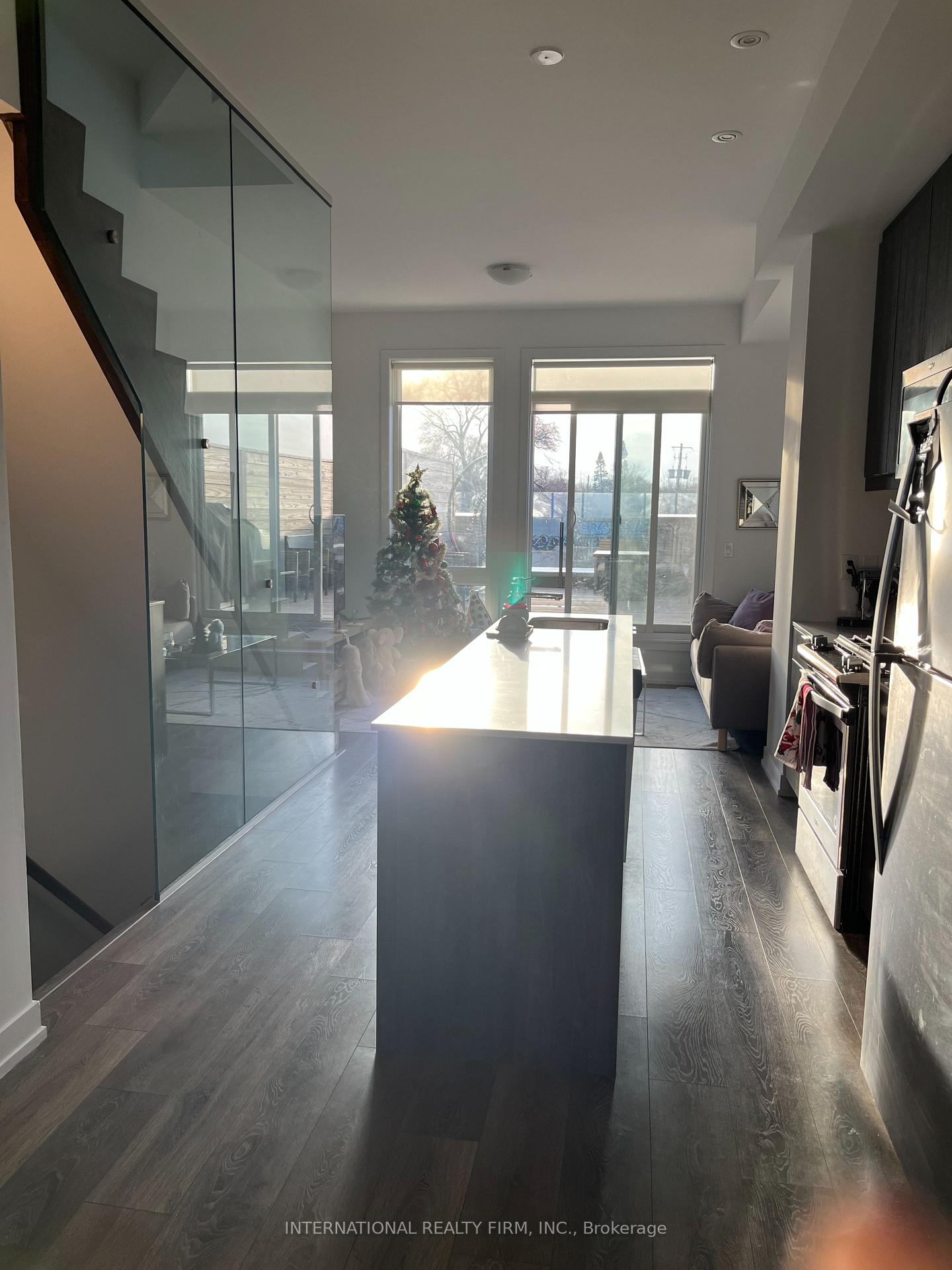Photo 3 of 48 Perth Avenue, Toronto, Dufferin Grove — HOMEH