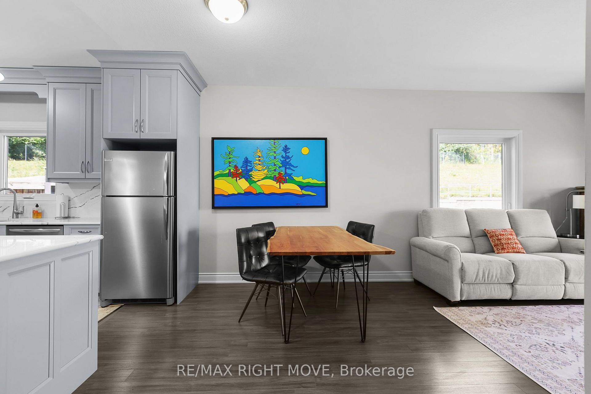 Photo 11 of 40 Lily Drive, Orillia — HOMEH