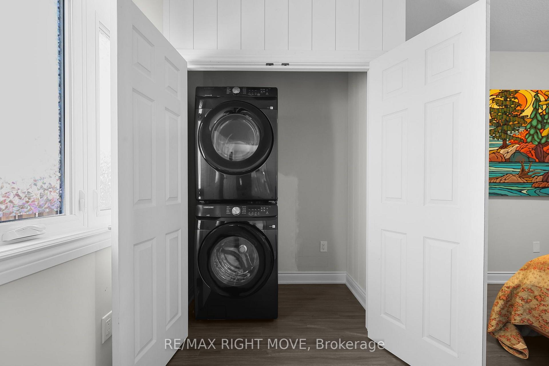 Photo 17 of 40 Lily Drive, Orillia — HOMEH