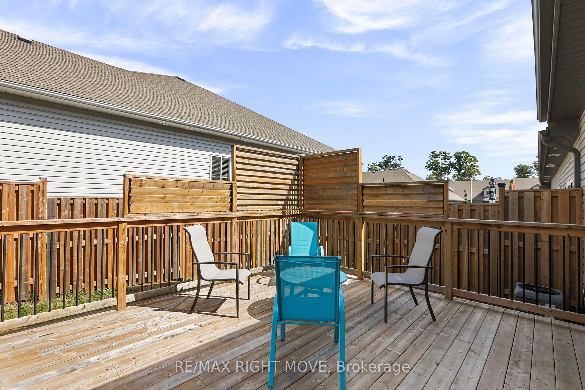 Photo 23 of 40 Lily Drive, Orillia — HOMEH