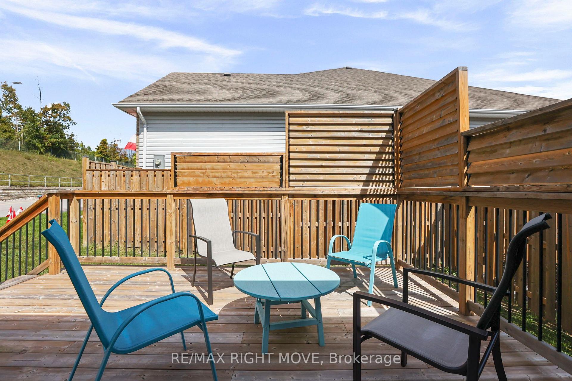 Photo 24 of 40 Lily Drive, Orillia — HOMEH
