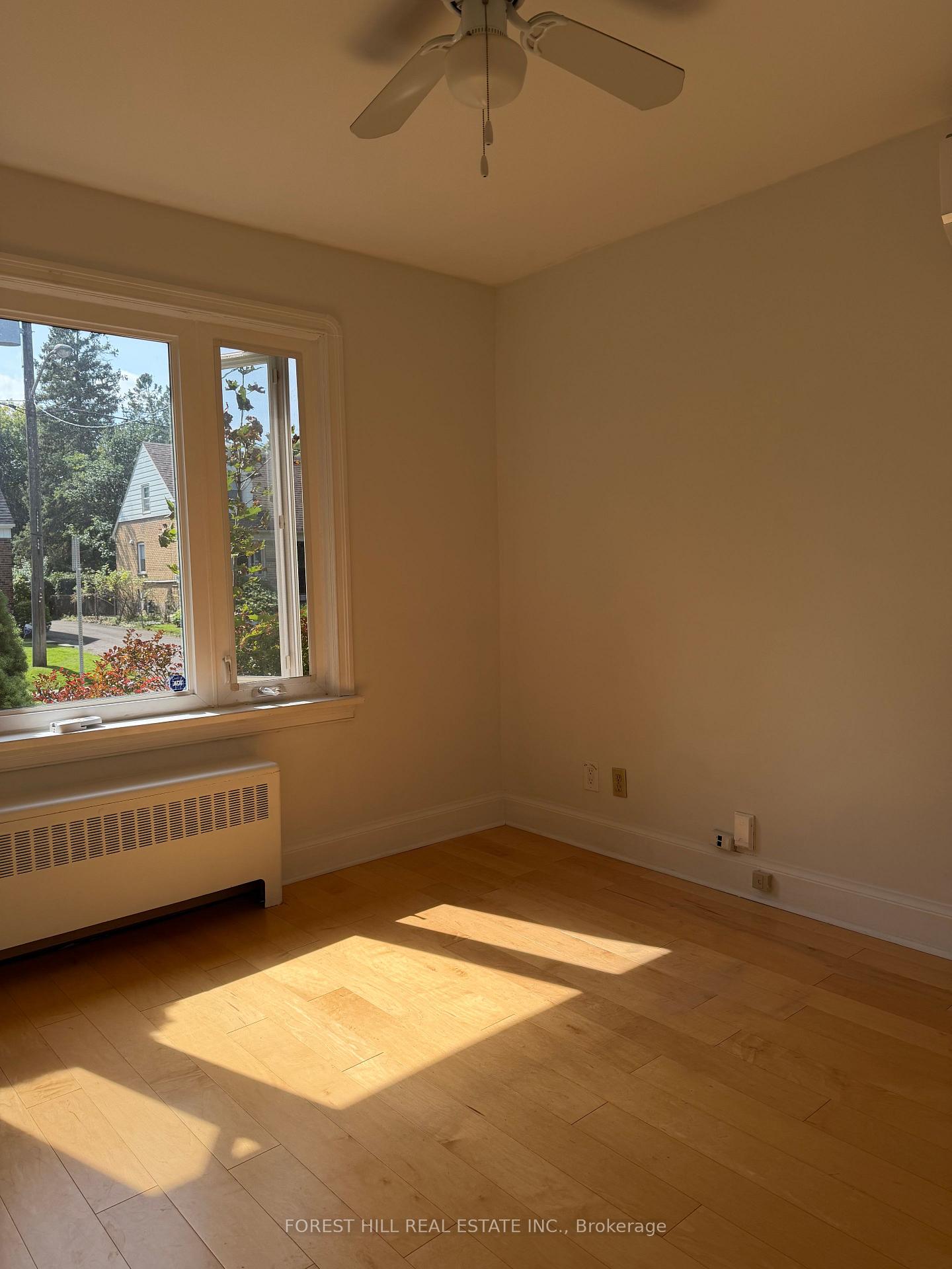 Photo 2 of 55 Craigmore Crescent, North York, Willowdale East — HOMEH