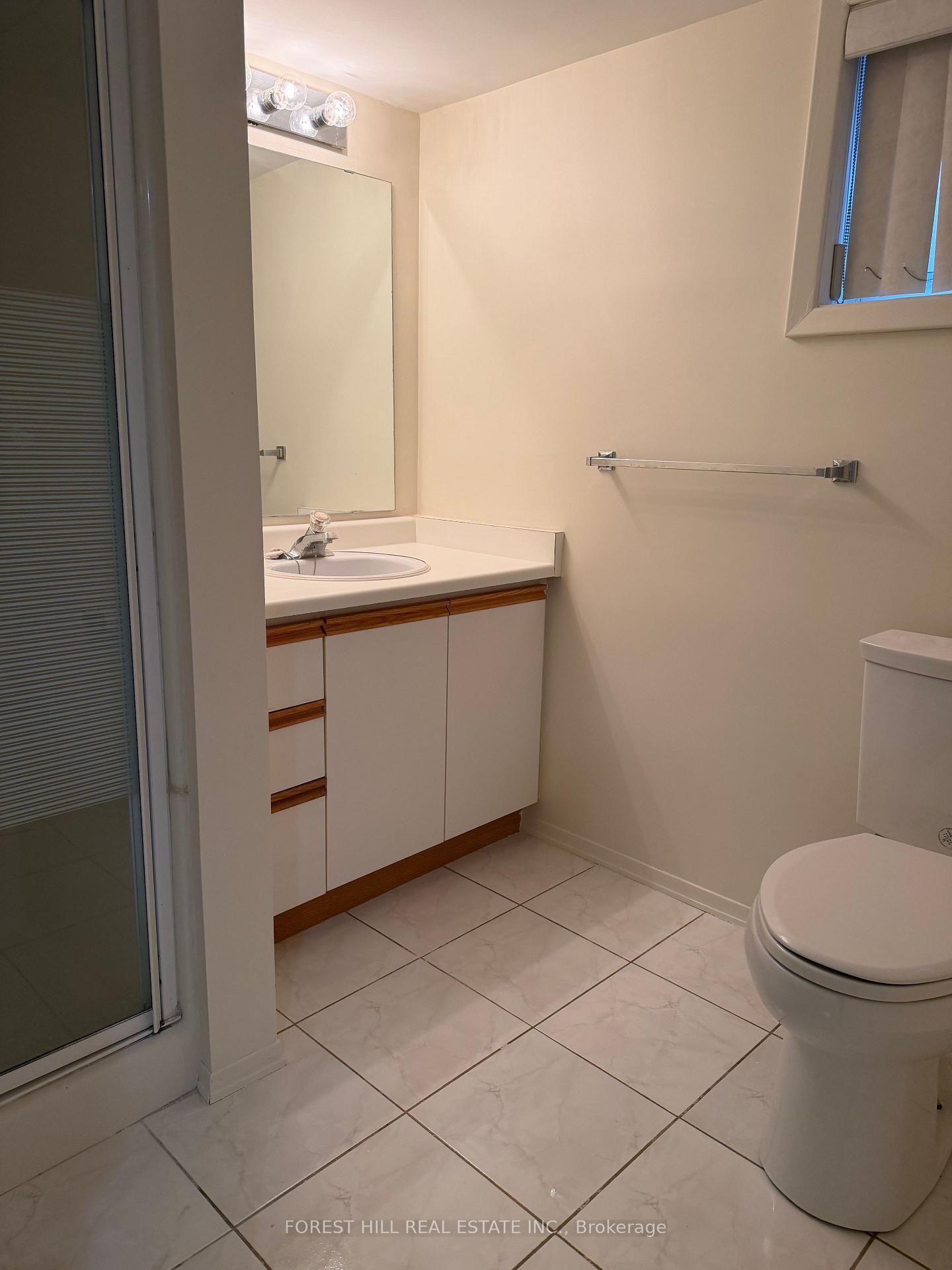 Photo 27 of 55 Craigmore Crescent, North York, Willowdale East — HOMEH