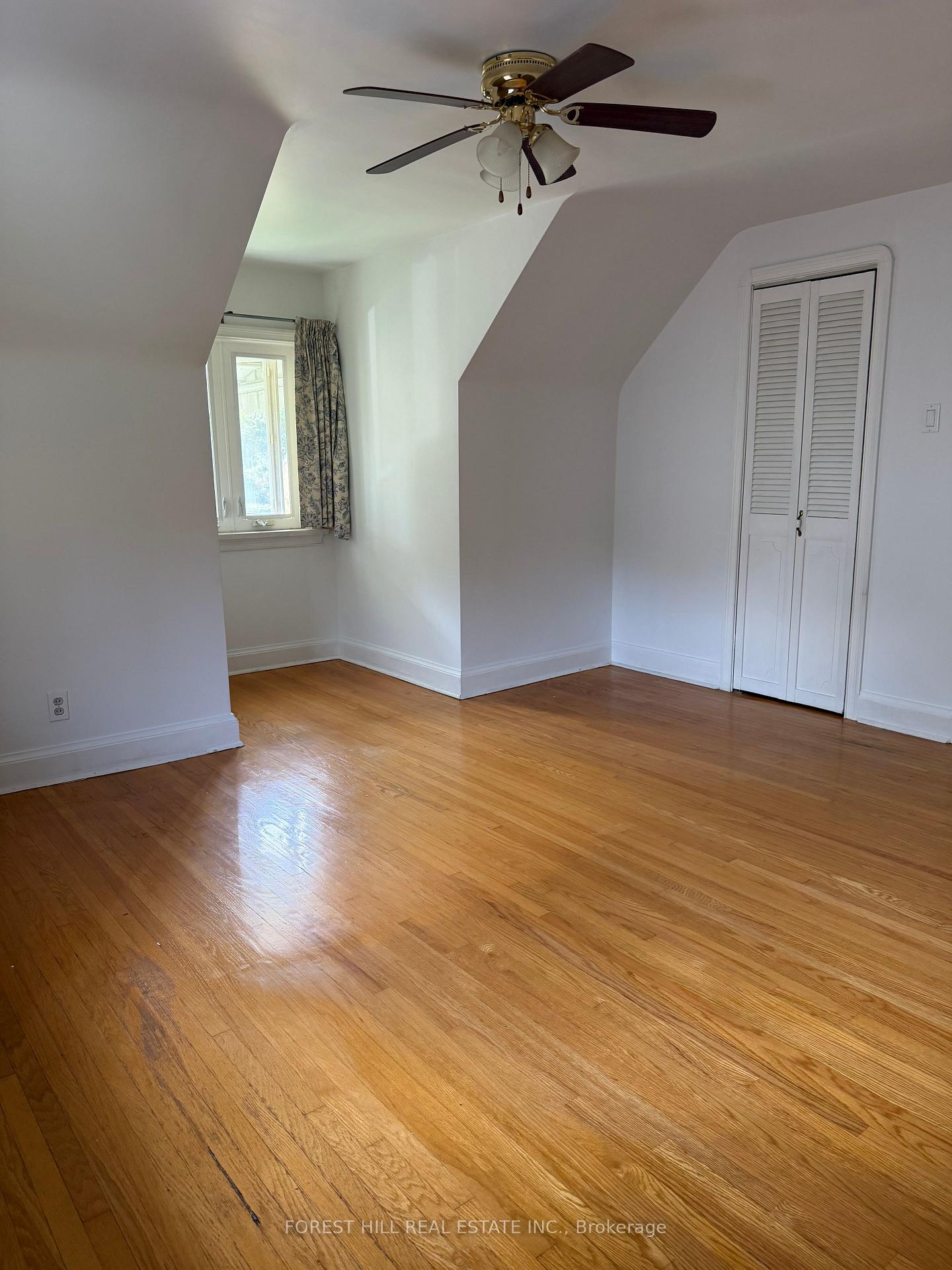 Photo 34 of 55 Craigmore Crescent, North York, Willowdale East — HOMEH