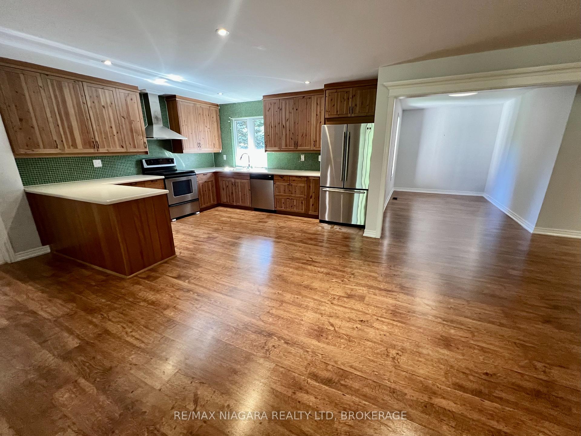 Photo 11 of 709 Roland Road, Pelham, North Pelham — HOMEH
