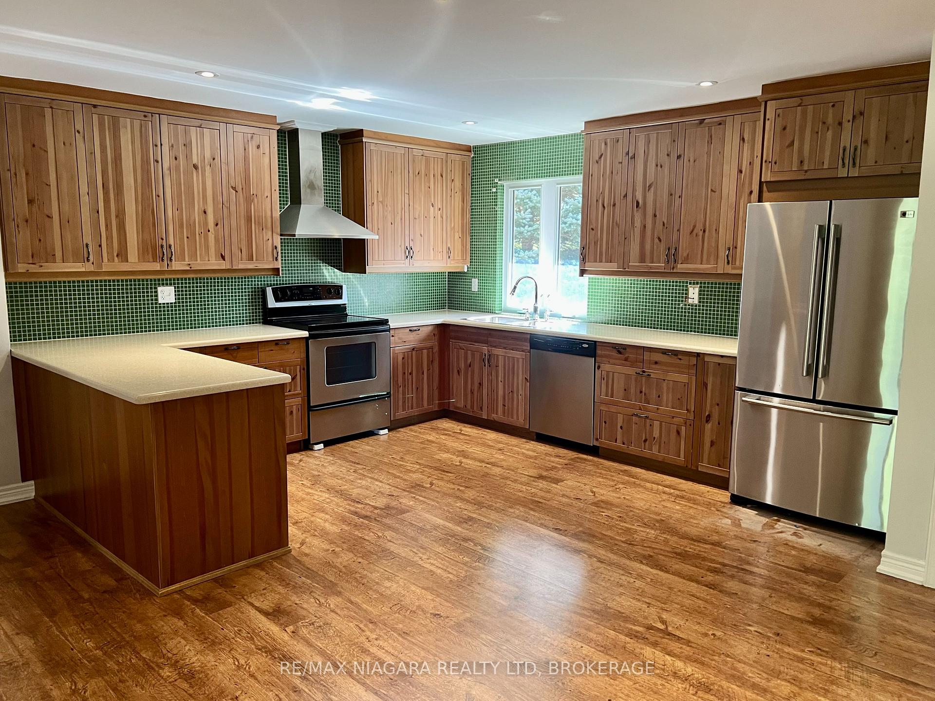 Photo 12 of 709 Roland Road, Pelham, North Pelham — HOMEH