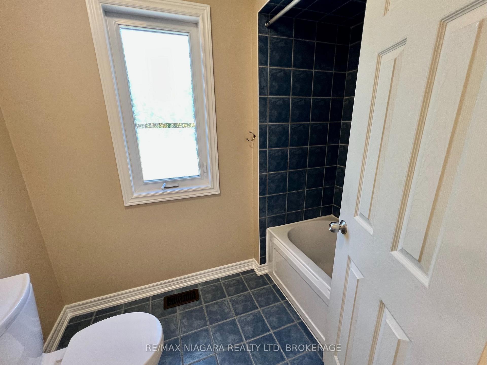 Photo 48 of 709 Roland Road, Pelham, North Pelham — HOMEH