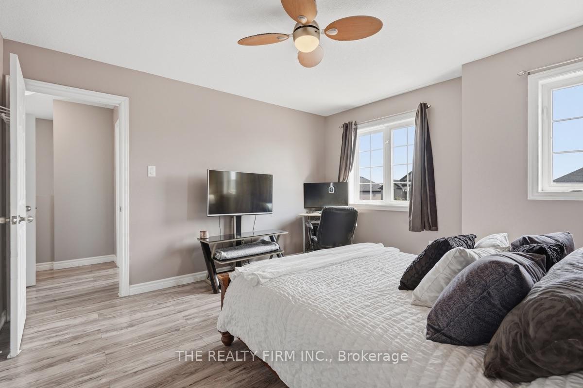 Photo 26 of 1830 Couldridge Way, London, North S — HOMEH