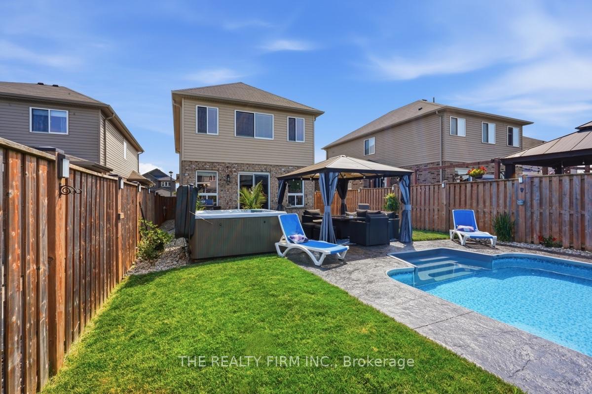Photo 39 of 1830 Couldridge Way, London, North S — HOMEH