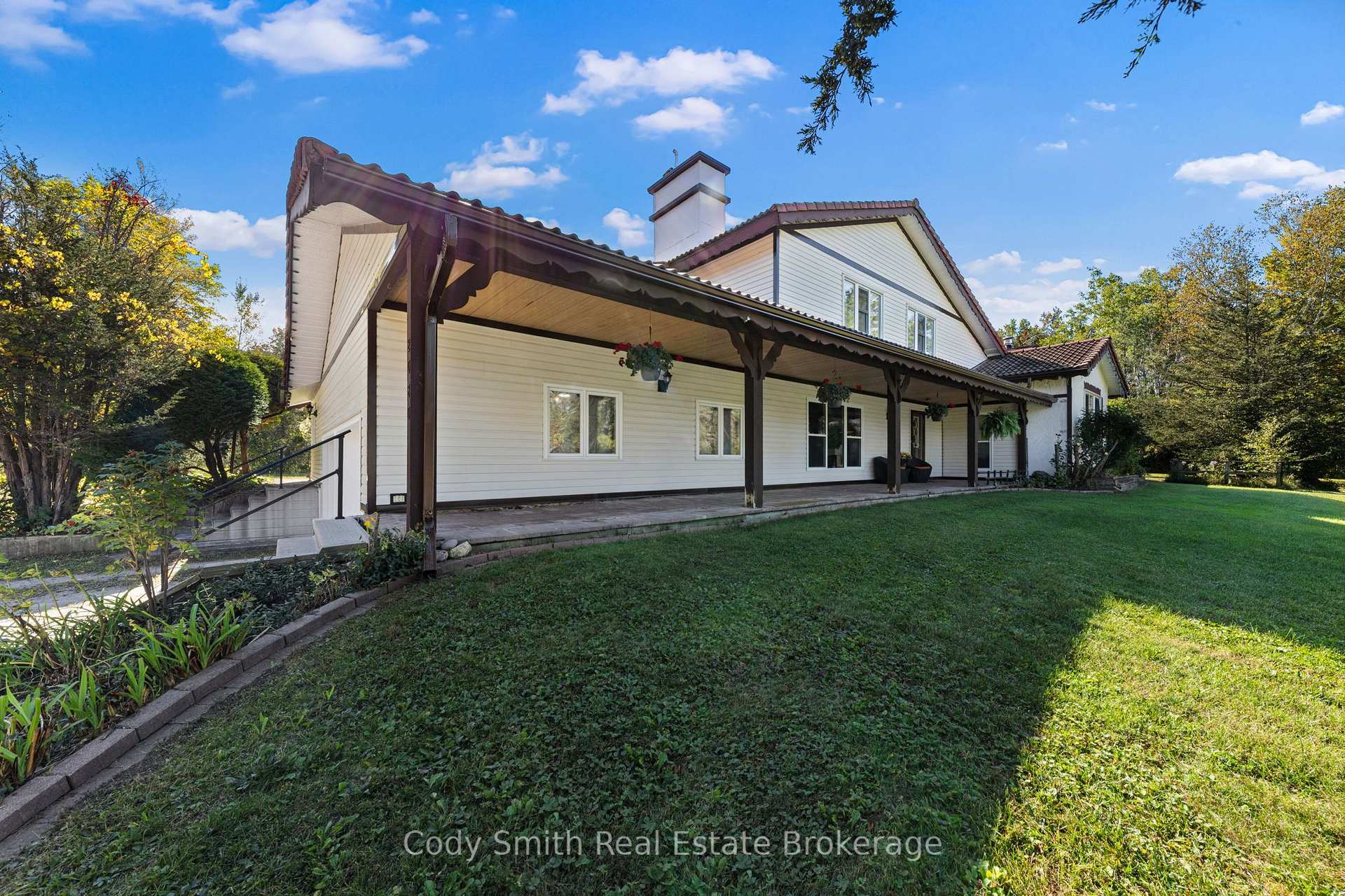 Photo 9 of 2080 Sandhill Road, Tay, Rural Tay — HOMEH