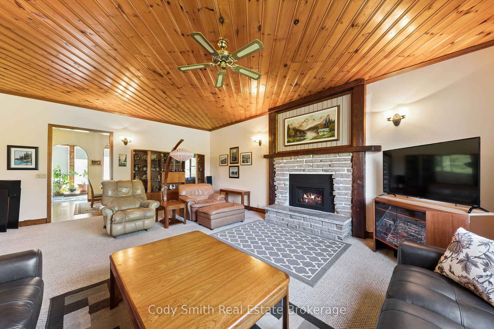 Photo 14 of 2080 Sandhill Road, Tay, Rural Tay — HOMEH