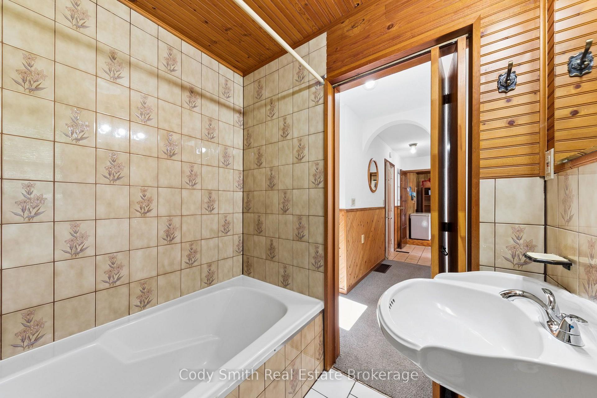 Photo 28 of 2080 Sandhill Road, Tay, Rural Tay — HOMEH