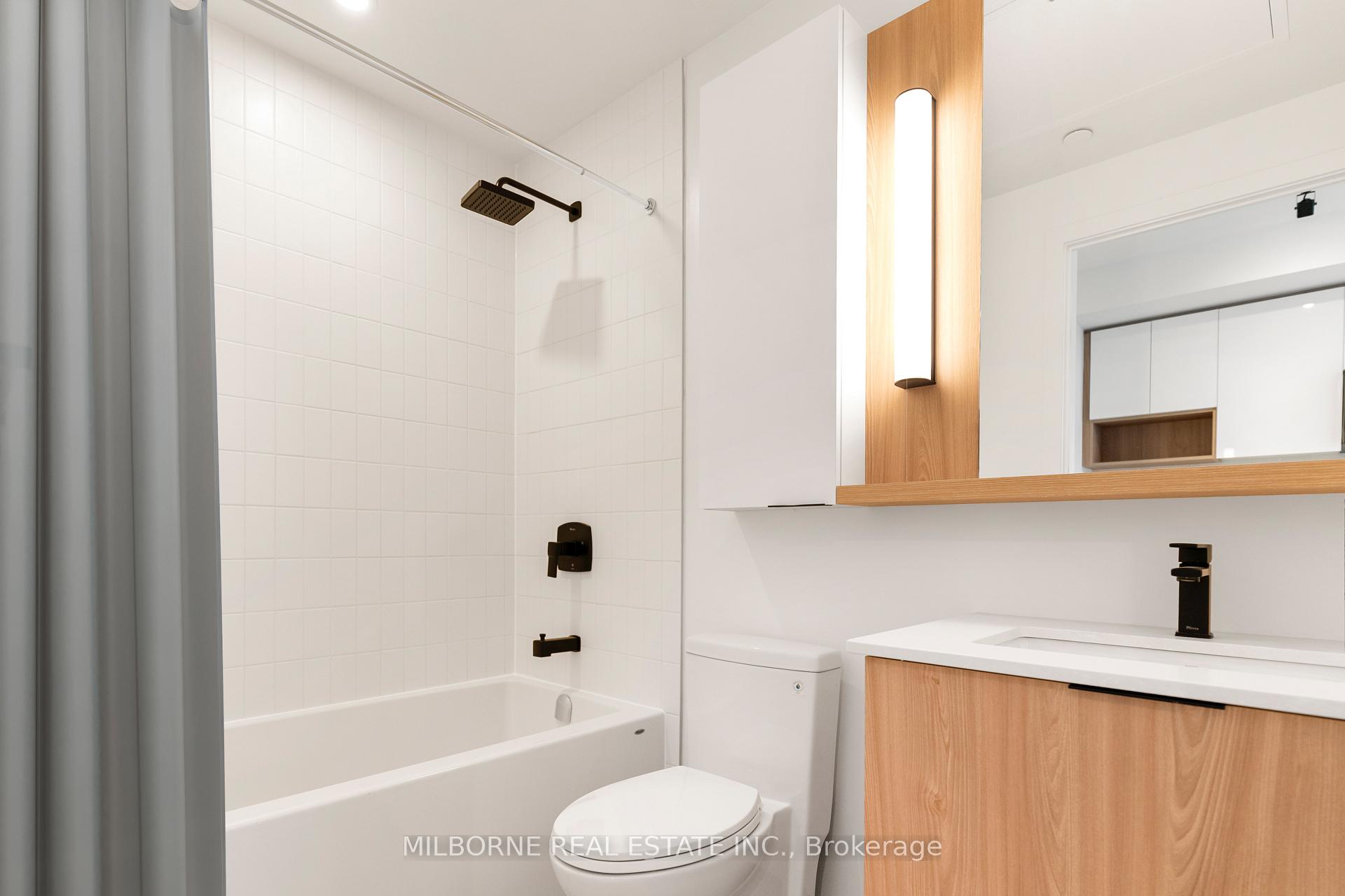 Photo 4 of Unit 1709, 5 Defries Street, Toronto, Regent Park — HOMEH