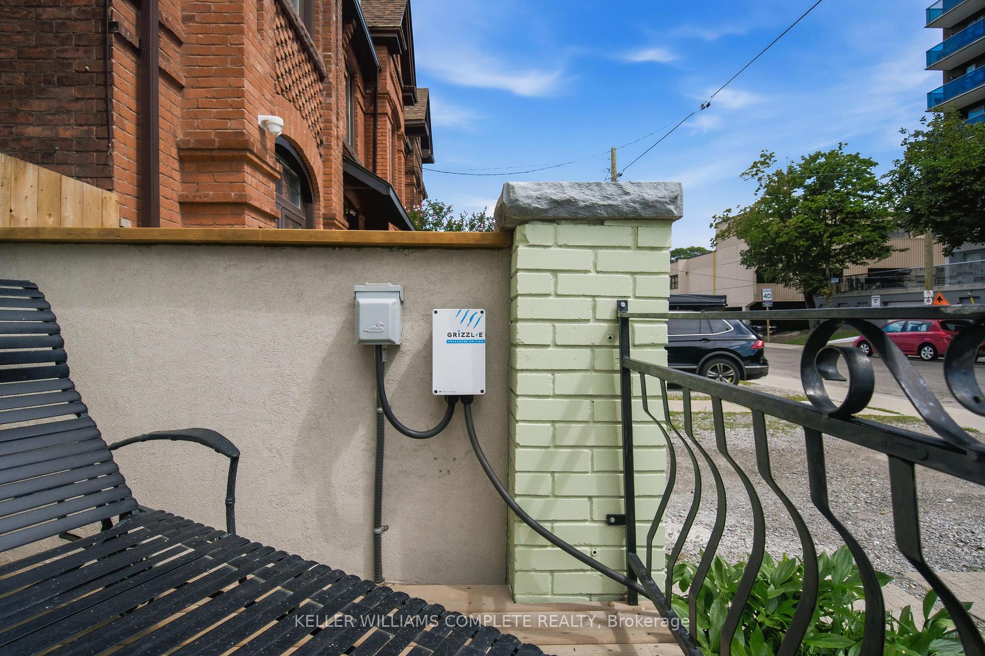 Photo 4 of 22 Spring Street, Hamilton, Corktown — HOMEH