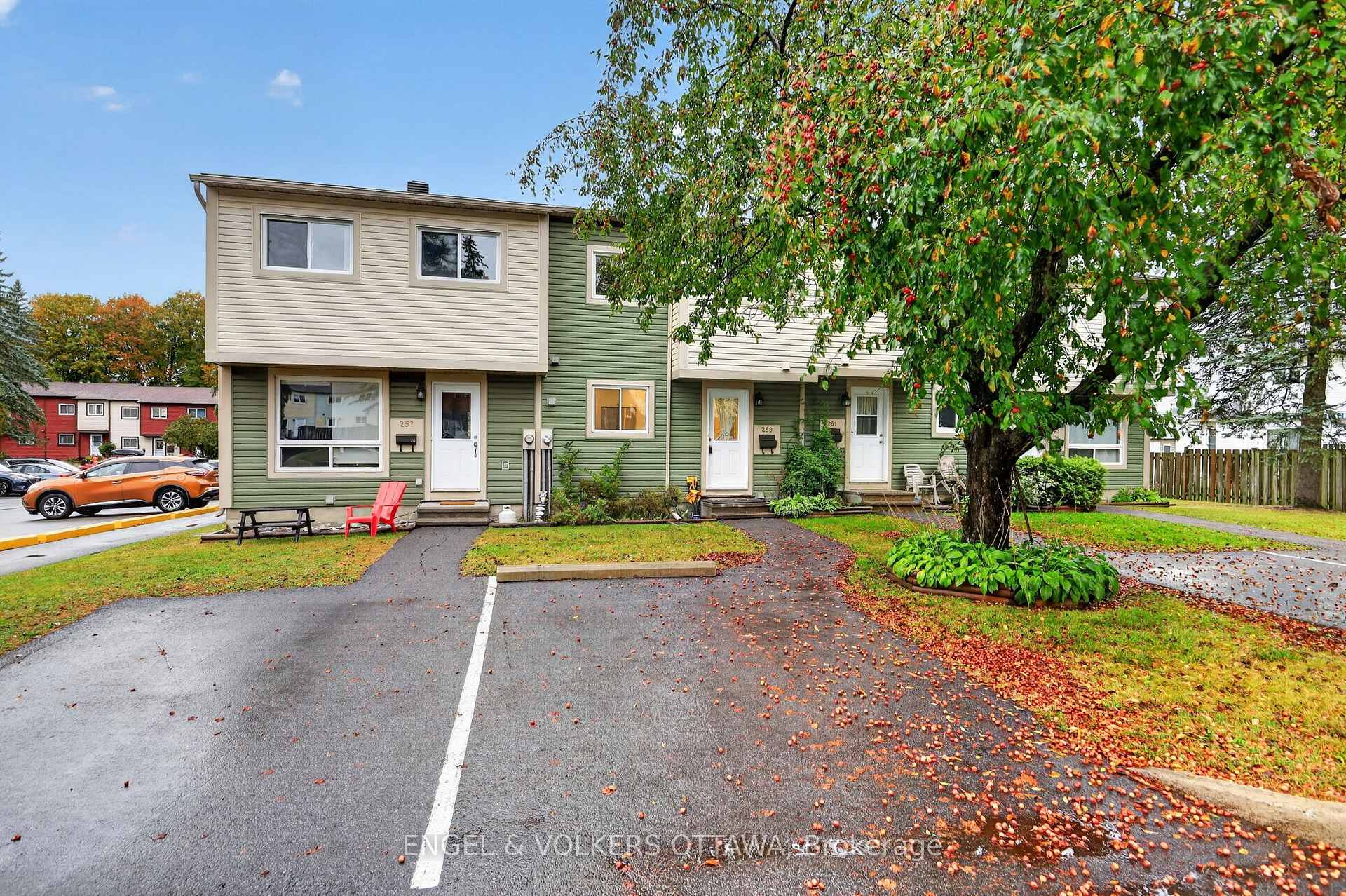 Photo 2 of 259 Teal Crescent, Ottawa, Chatelaine Village — HOMEH
