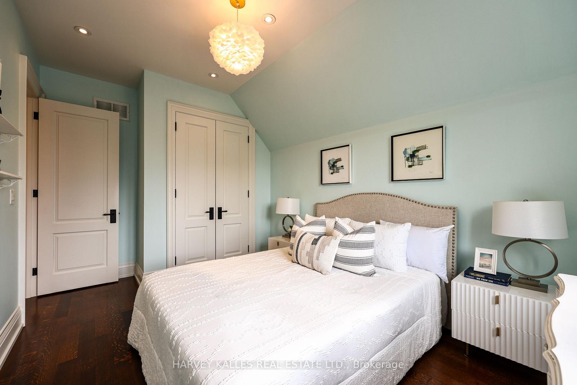 Photo 35 of 344 Fairlawn Avenue, Toronto, Bedford Park-Nortown — HOMEH