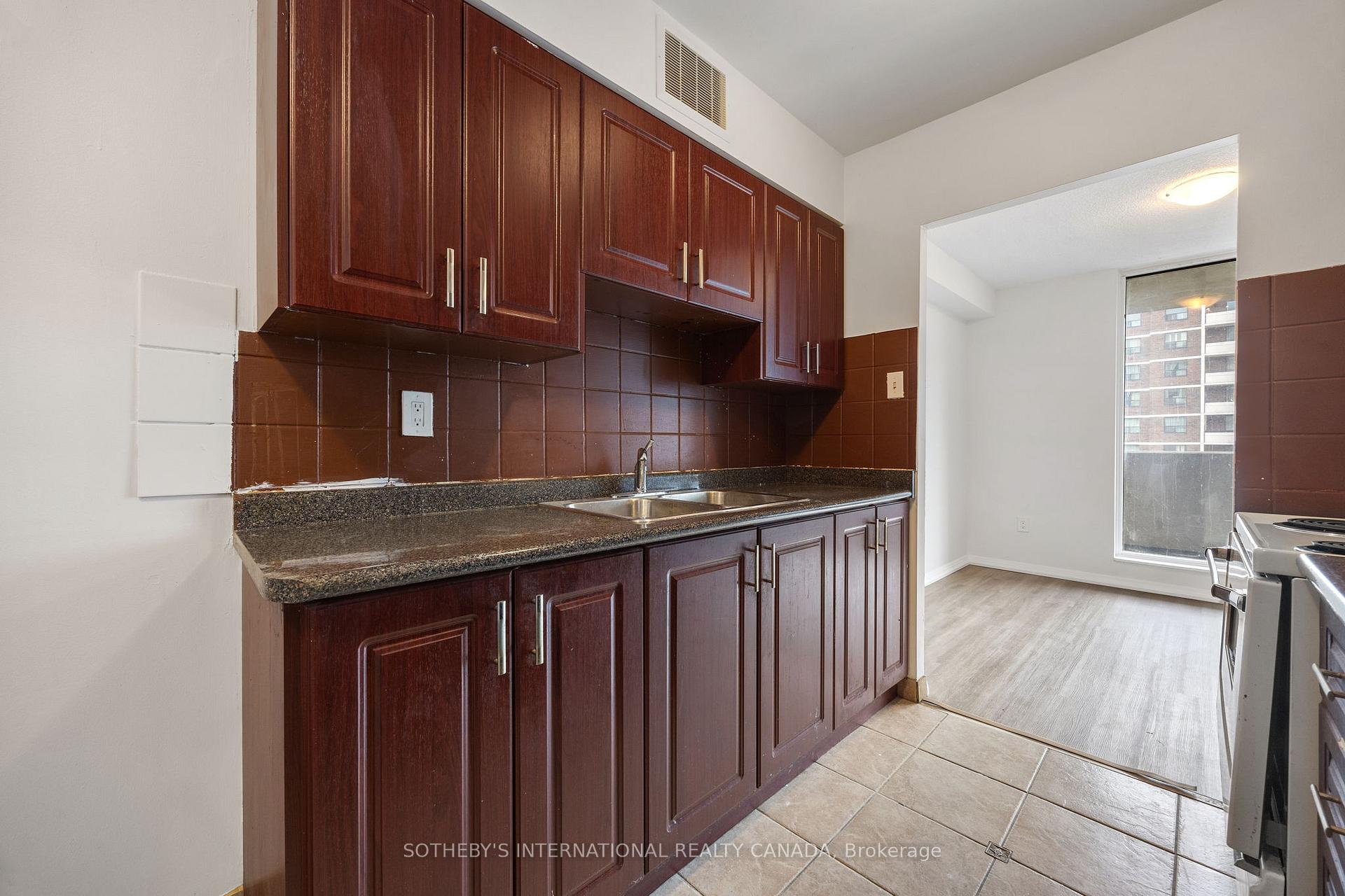Photo 9 of Unit 911, 100 Prudential Drive, Scarborough, Dorset Park — HOMEH