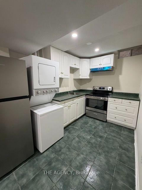 Photo 3 of Unit Bsmt, 584 Doubletree Lane, Newmarket, Summerhill Estates — HOMEH