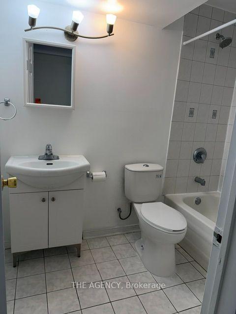 Photo 12 of Unit Bsmt, 584 Doubletree Lane, Newmarket, Summerhill Estates — HOMEH