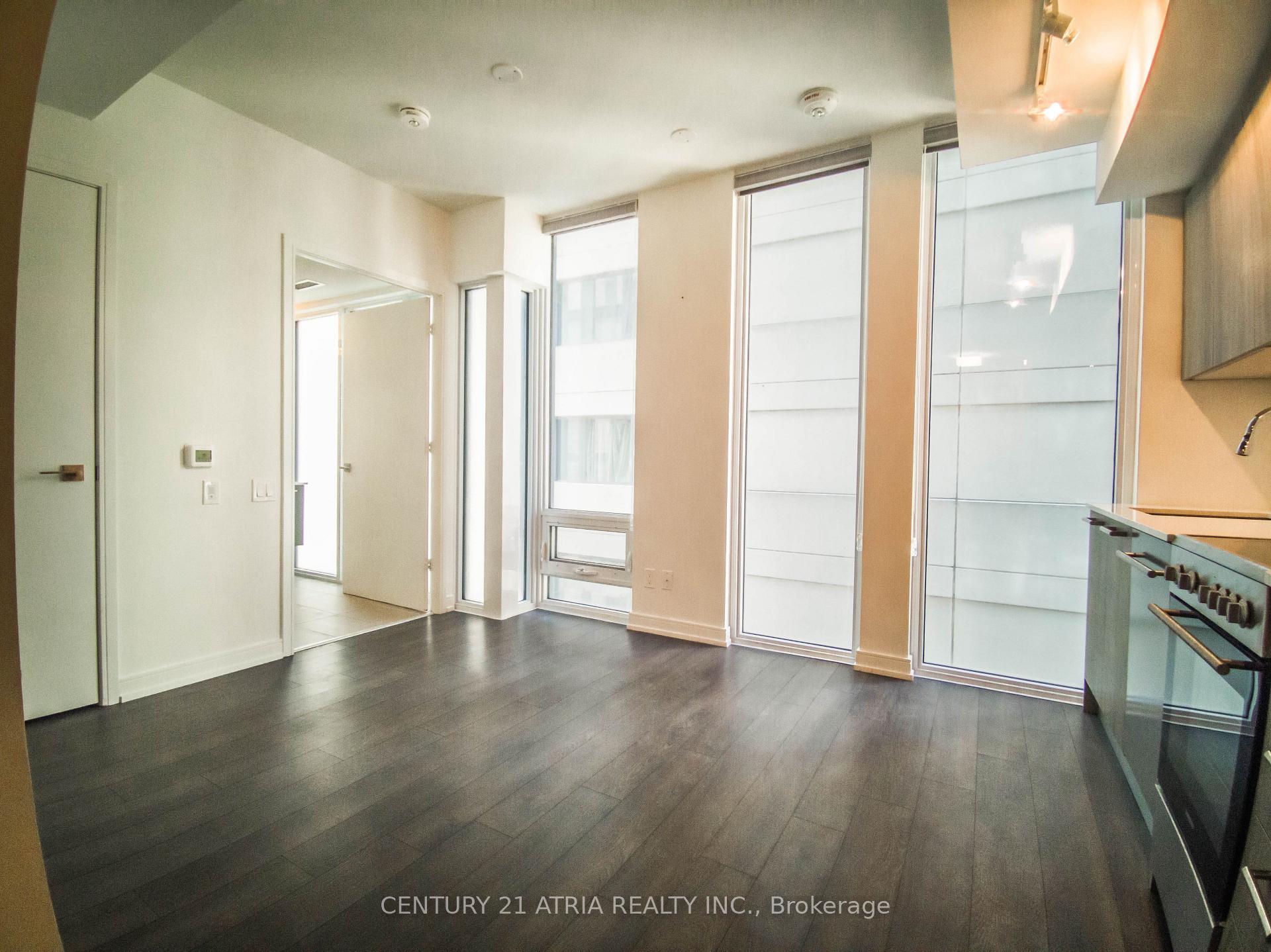 Photo of Unit 1810, 28 Wellesley Street E