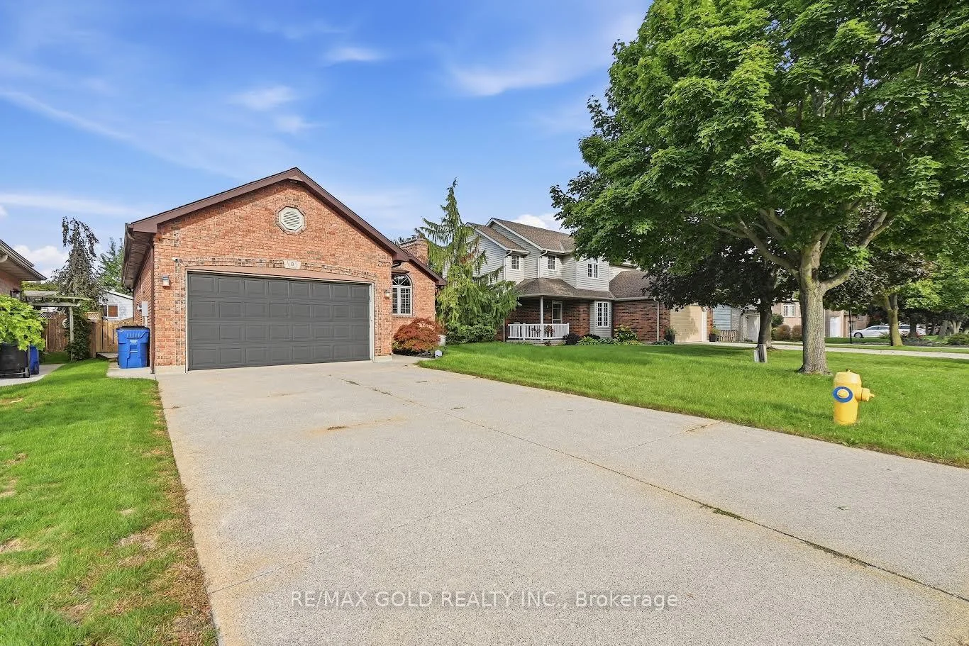 Photo 2 of 8 Garden Path, Chatham-Kent, Chatham — HOMEH