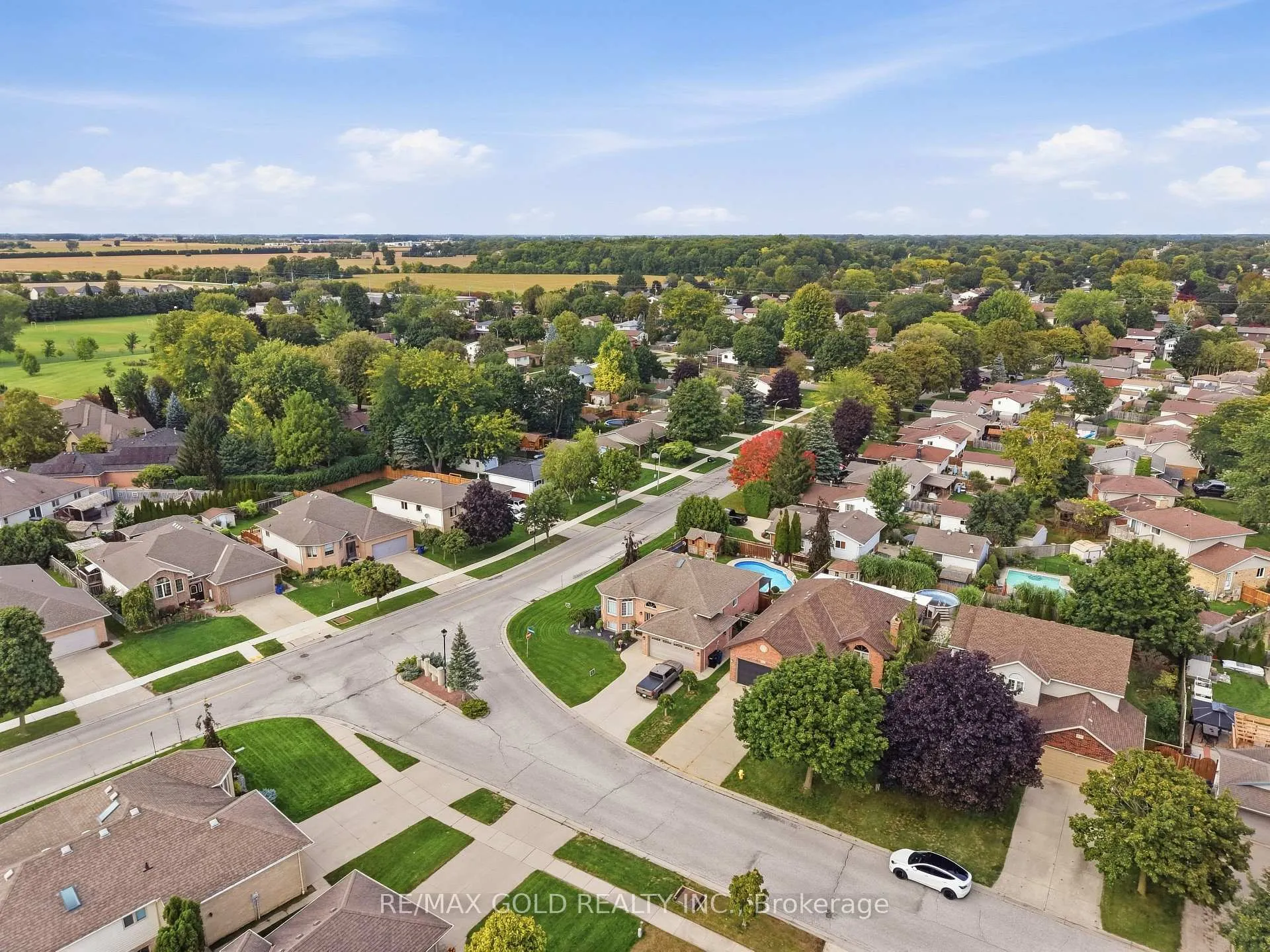 Photo 49 of 8 Garden Path, Chatham-Kent, Chatham — HOMEH