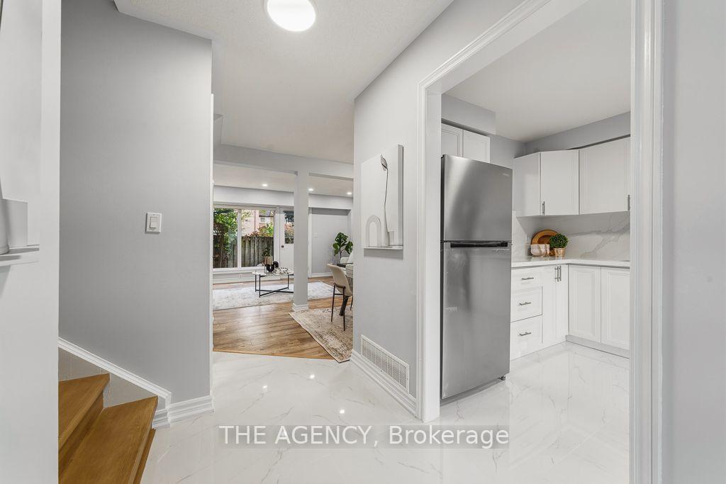 Photo 3 of Unit 32, 1 Wootten Way S, Markham, Sherwood-Amberglen — HOMEH