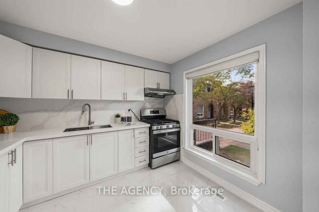 Photo 6 of Unit 32, 1 Wootten Way S, Markham, Sherwood-Amberglen — HOMEH