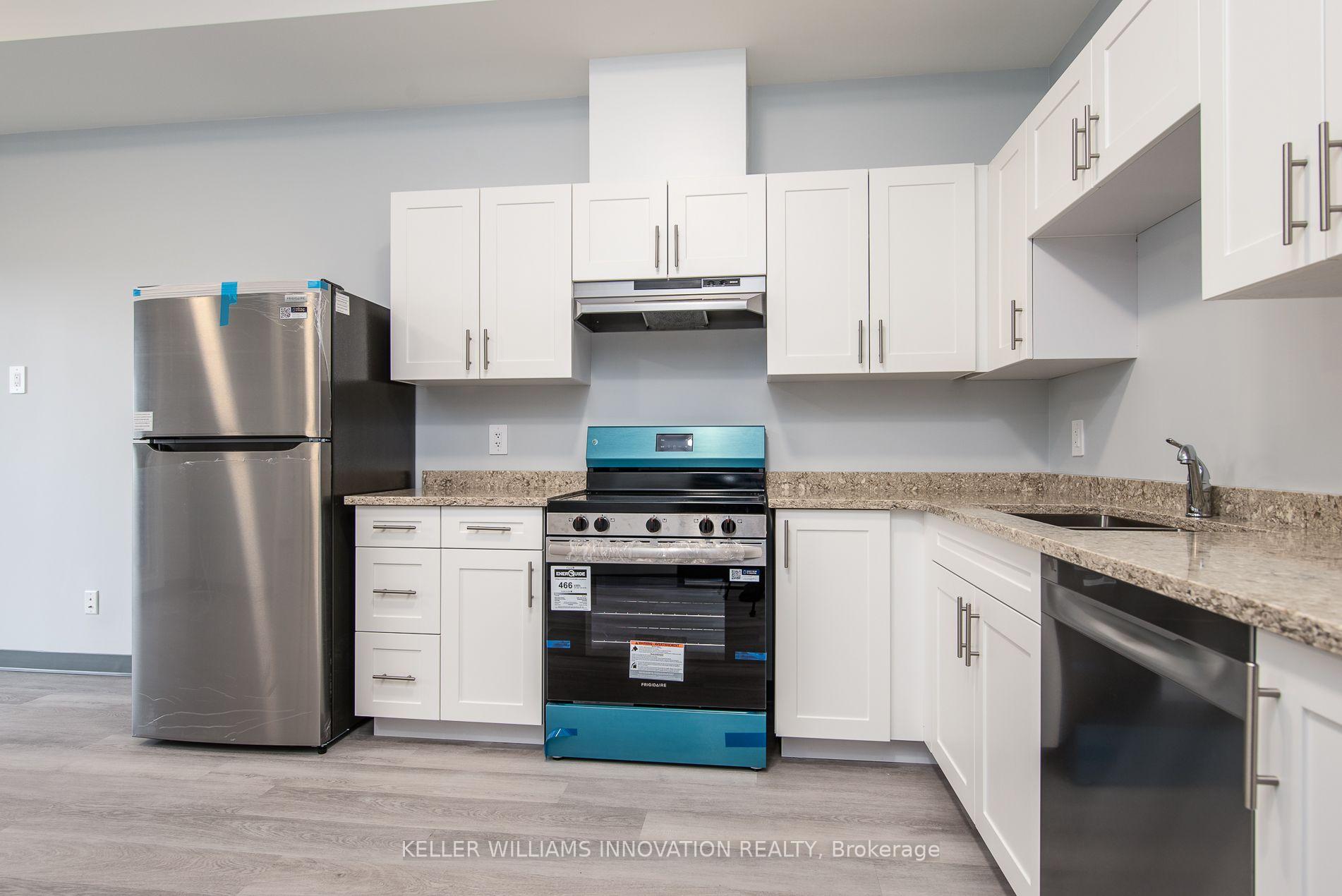 Photo 10 of Unit 203, 10 Queen Street, St. Thomas — HOMEH