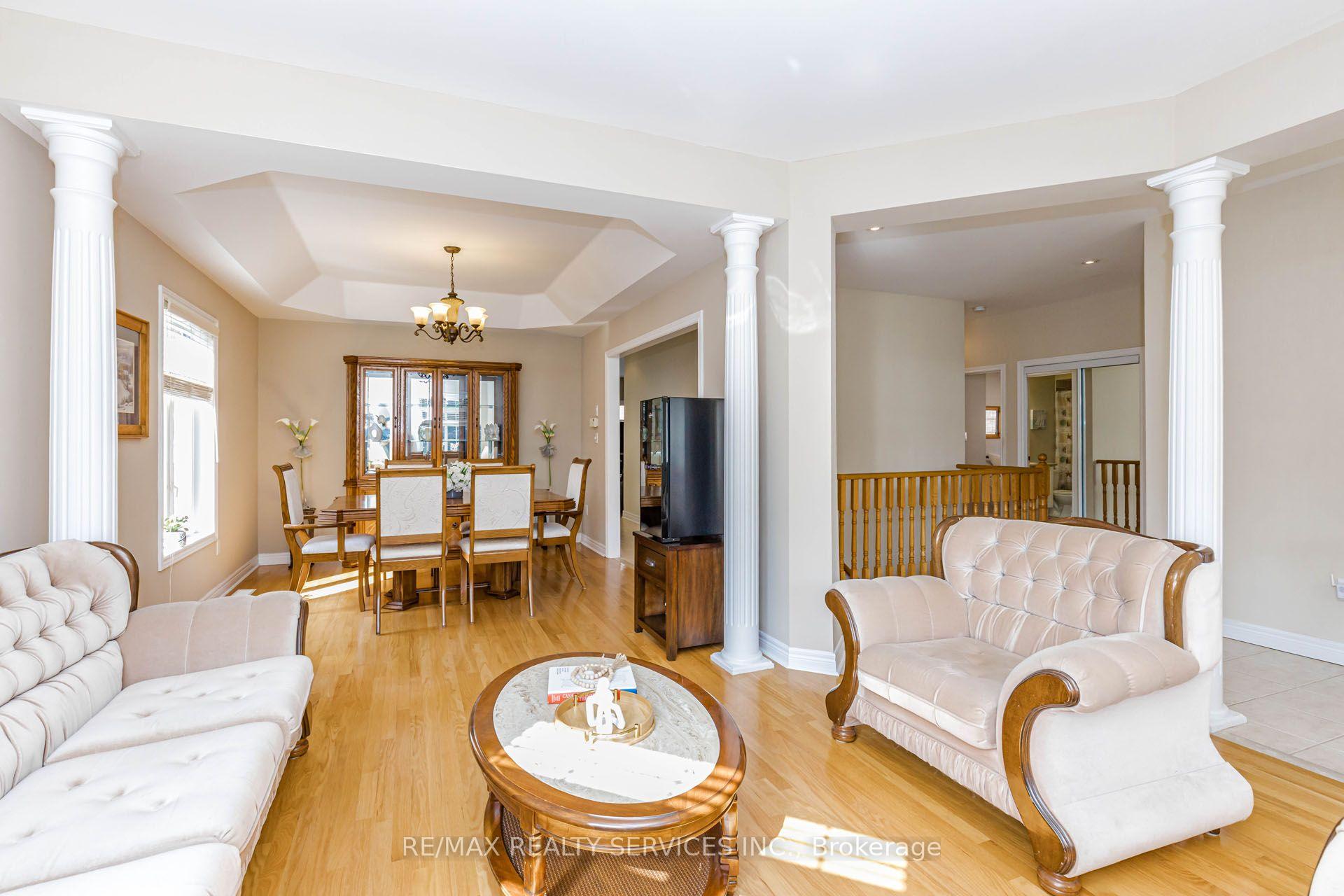 Photo 9 of 128 Valleywood Boulevard, Caledon, Rural Caledon — HOMEH