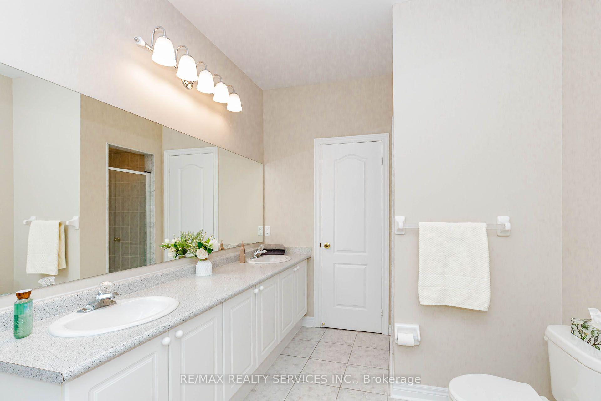 Photo 32 of 128 Valleywood Boulevard, Caledon, Rural Caledon — HOMEH