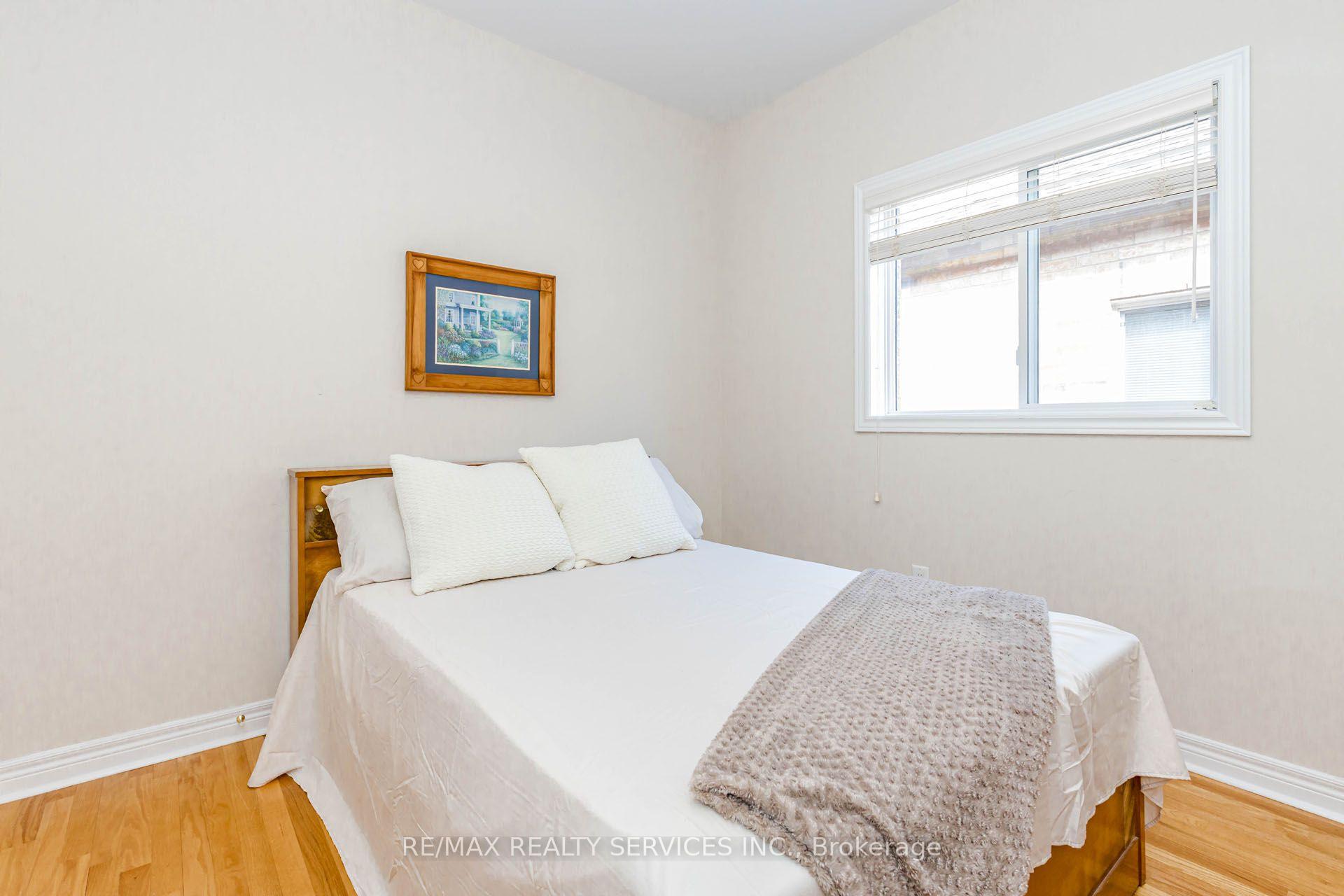 Photo 34 of 128 Valleywood Boulevard, Caledon, Rural Caledon — HOMEH