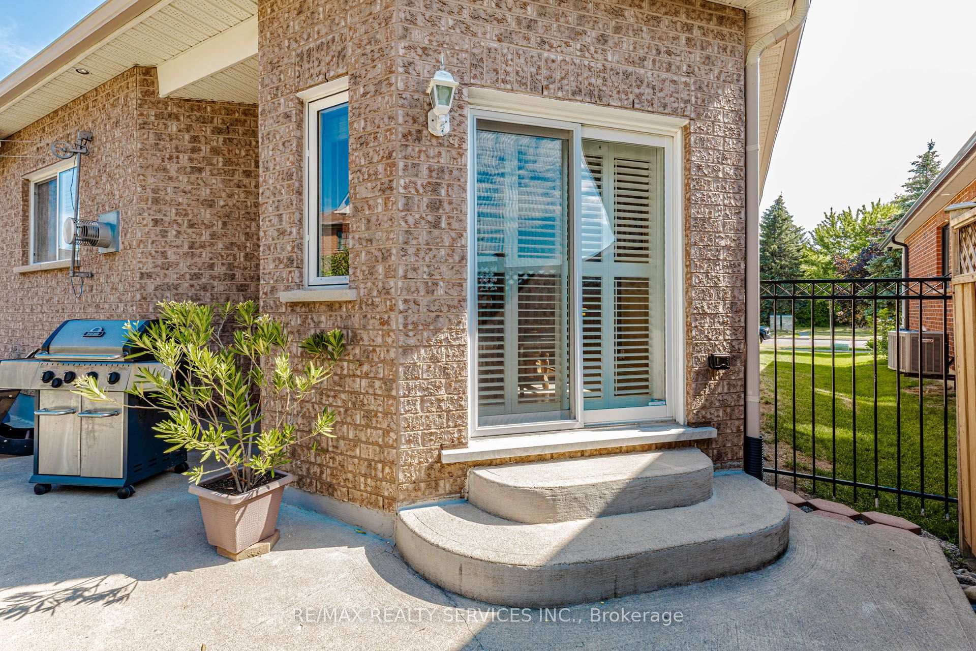 Photo 46 of 128 Valleywood Boulevard, Caledon, Rural Caledon — HOMEH