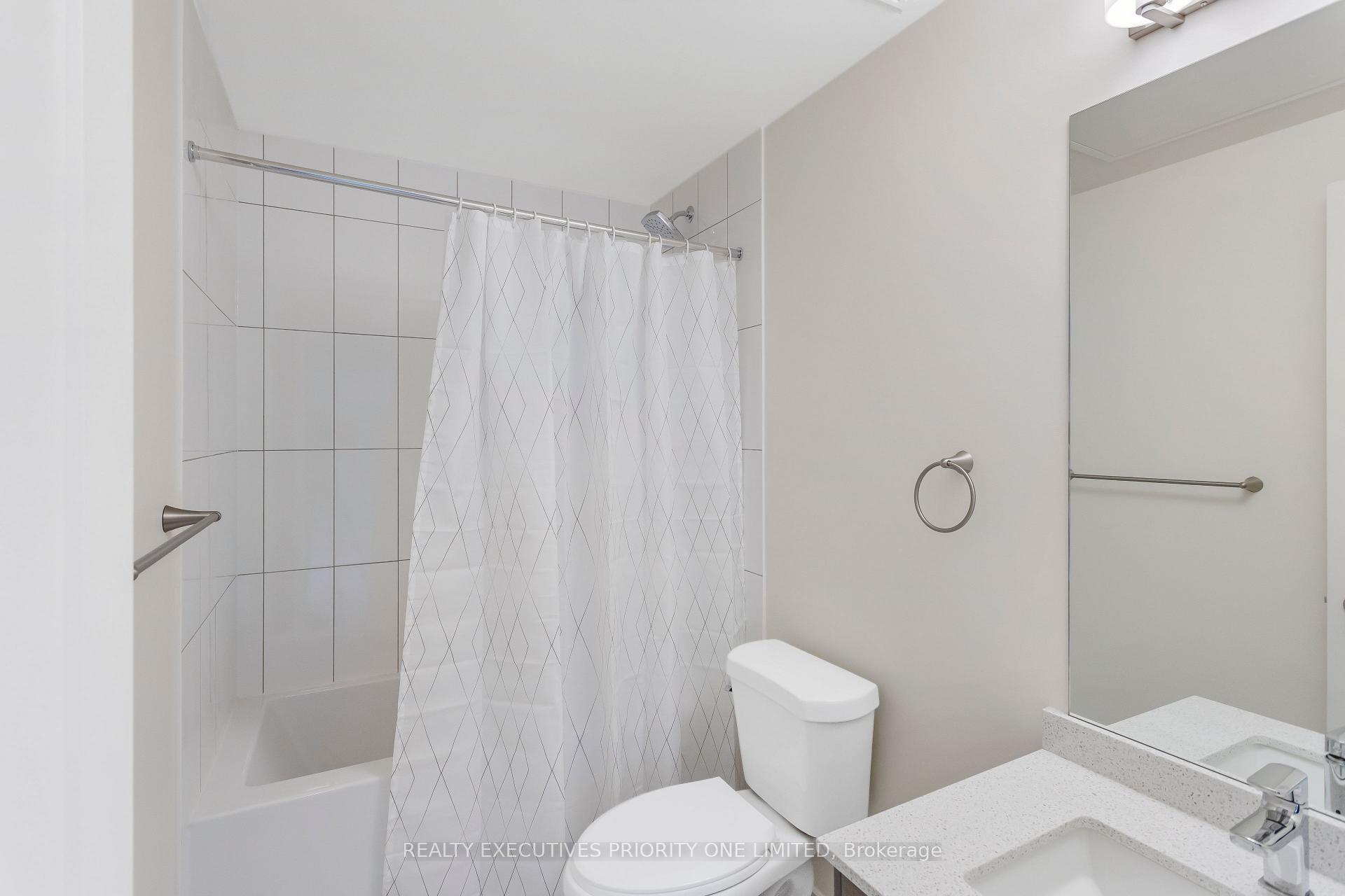 Photo 6 of Unit 2018, 9000 Jane Street, Vaughan, Vellore Village — HOMEH