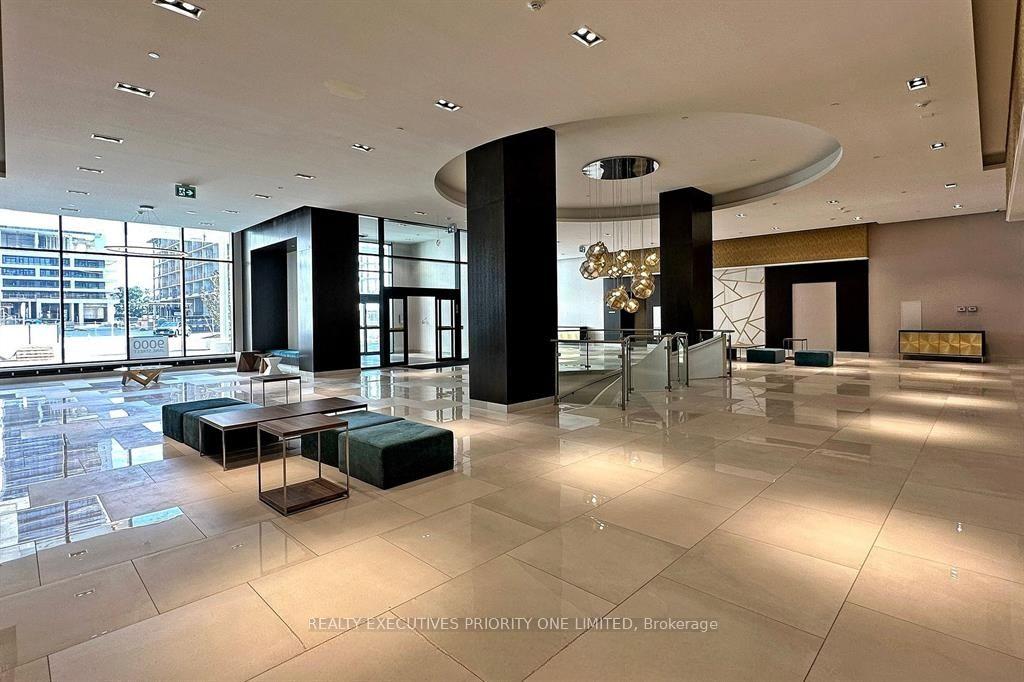 Photo 12 of Unit 2018, 9000 Jane Street, Vaughan, Vellore Village — HOMEH