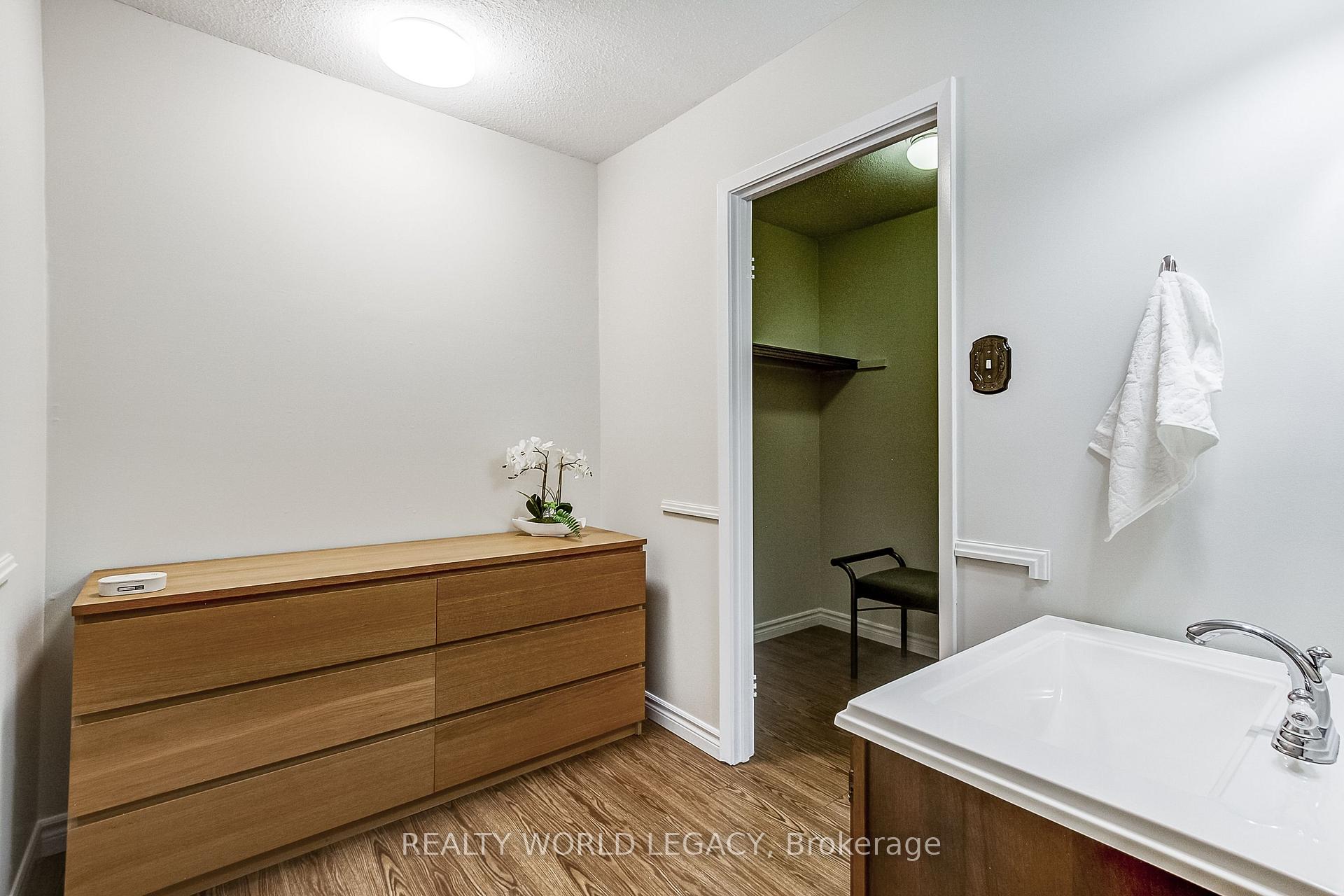Photo 28 of Unit 1, 1580 Kerns Road, Burlington, Tyandaga — HOMEH